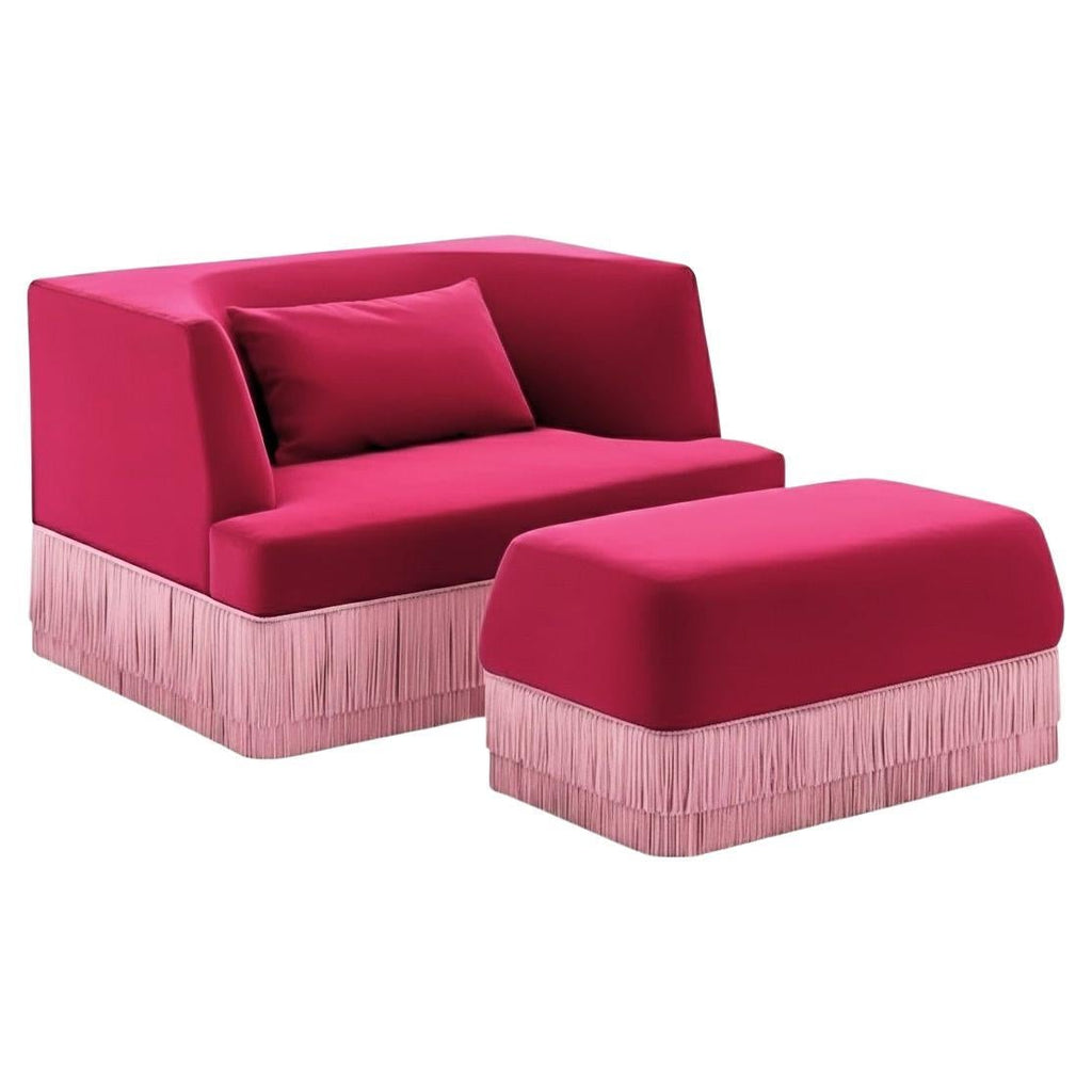 https://a.1stdibscdn.com/alcove-linear-sofa-in-alpaca-velvet-with-fringe-skirt-sidani-design-for-sale/f_27693/f_466552421759631011115/f_46655242_1759631011420_bg_processed.jpg
