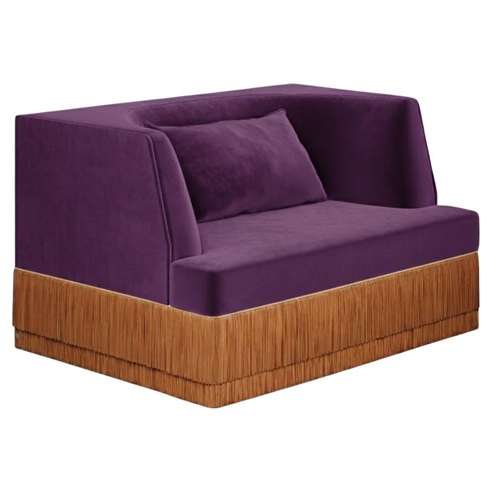 https://a.1stdibscdn.com/alcove-linear-sofa-in-alpaca-velvet-with-fringe-skirt-sidani-design-for-sale/f_27693/f_466552821758650796217/f_46655282_1758650796454_bg_processed.jpg