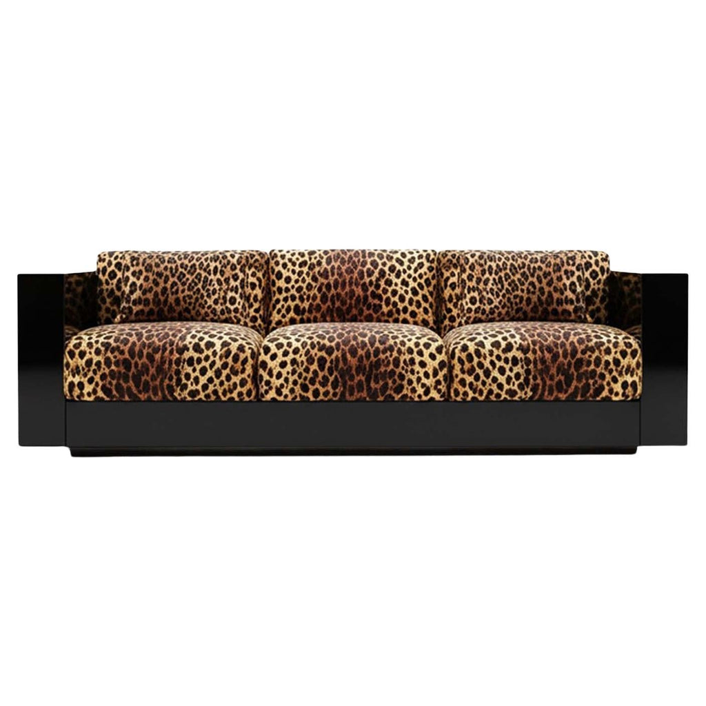 https://a.1stdibscdn.com/sculptural-contemporary-leopard-velvet-and-black-lacquered-sofa-revolucion-for-sale/f_105132/f_466706721757946546956/f_46670672_1757946547284_bg_processed.jpg