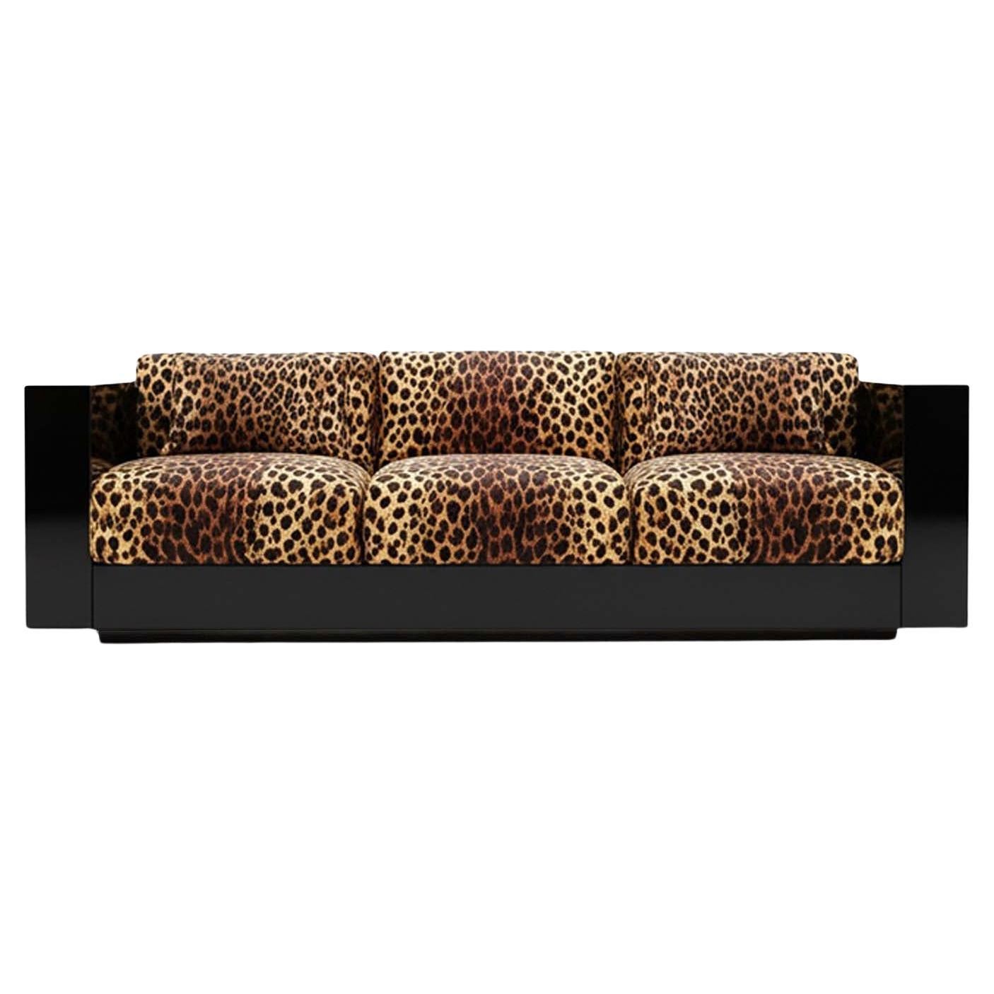 https://a.1stdibscdn.com/sculptural-contemporary-leopard-velvet-and-black-lacquered-sofa-revolucion-for-sale/f_105132/f_466706721757946546956/f_46670672_1757946547284_bg_processed.jpg
