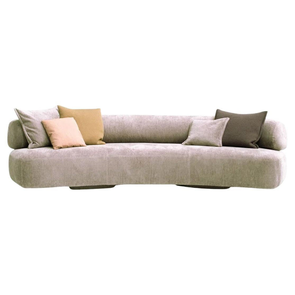 https://a.1stdibscdn.com/moroso-gogan-2-seater-sofa-in-orsetto-natura-by-patricia-urquiola-for-sale/f_16392/f_466904821758096720959/f_46690482_1758096721158_bg_processed.jpg