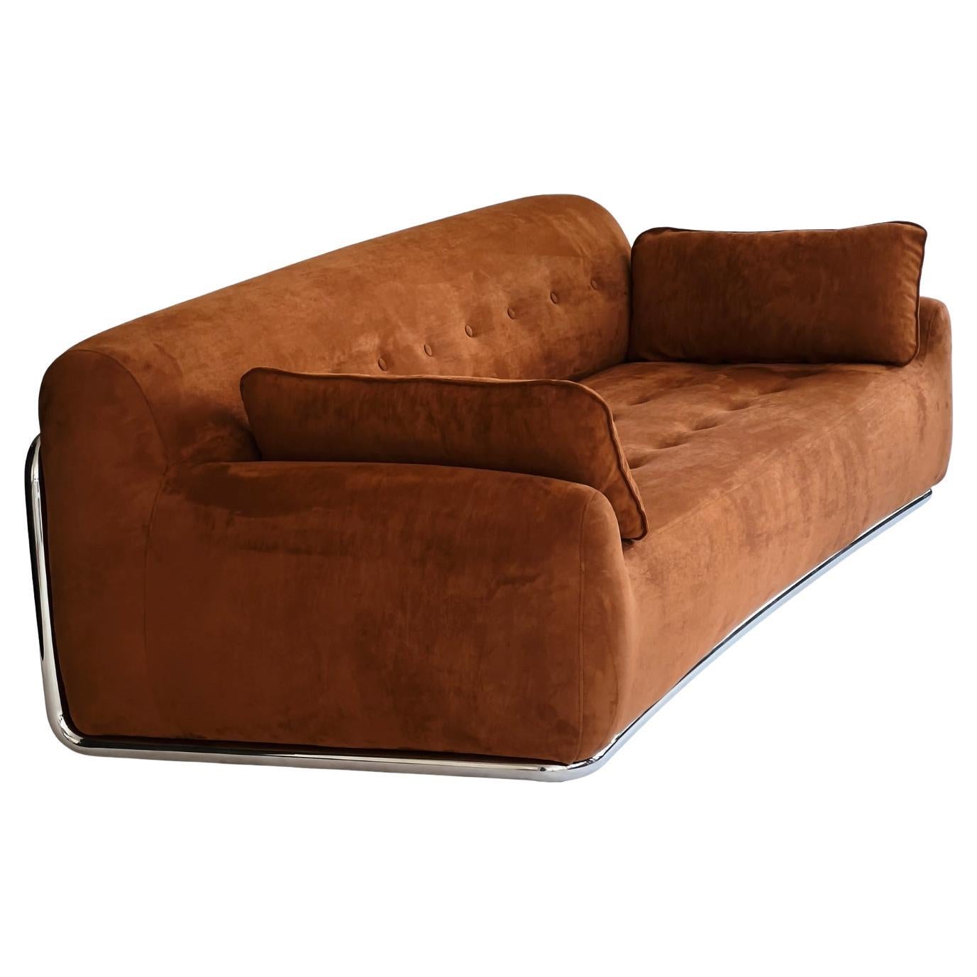 https://a.1stdibscdn.com/arianna-with-arms-for-sale/f_58202/f_467174421758268005322/f_46717442_1758268005613_bg_processed.jpg