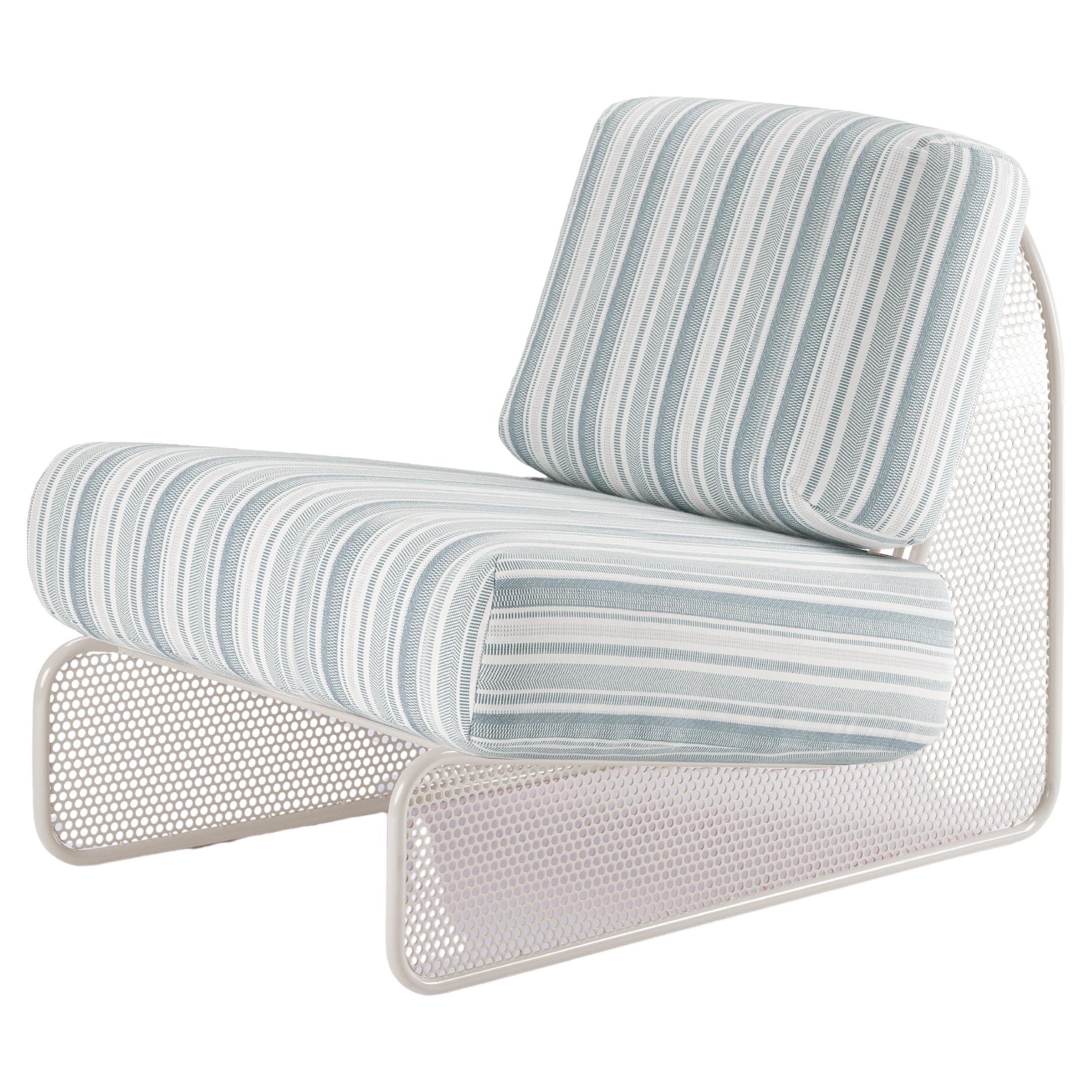 https://a.1stdibscdn.com/contemporary-riviera-armchair-in-lacquered-ivory-metal-for-outdoors-for-sale/f_40973/f_467737721758648050967/f_46773772_1758648051815_bg_processed.jpg