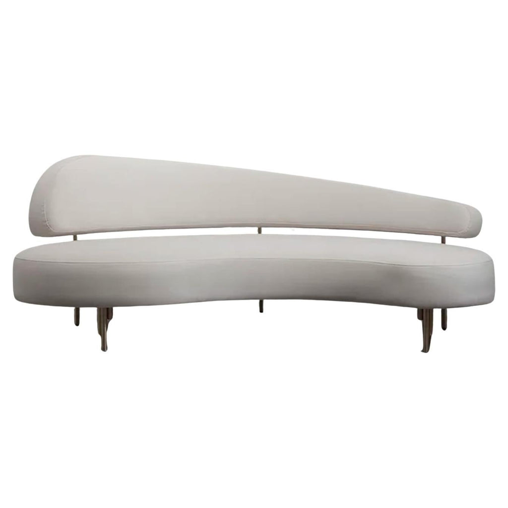 https://a.1stdibscdn.com/sitiera-3-seater-sofa-in-ivory-velvet-upholstery-aged-brass-by-estudio-andean-for-sale/f_12192/f_468701121759246803445/f_46870112_1759246803688_bg_processed.jpg
