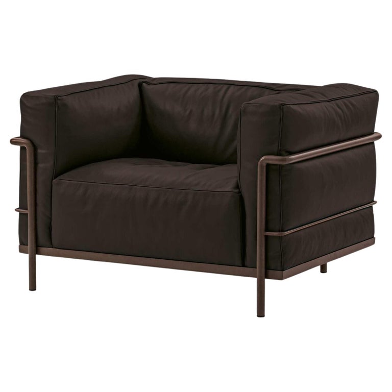 https://a.1stdibscdn.com/le-corbusier-jeanneret-charlotte-perriand-lc3-fauteuil-grand-confort-for-sale/f_14272/f_468797021759317229830/f_46879702_1759317230194_bg_processed.jpg?width=768