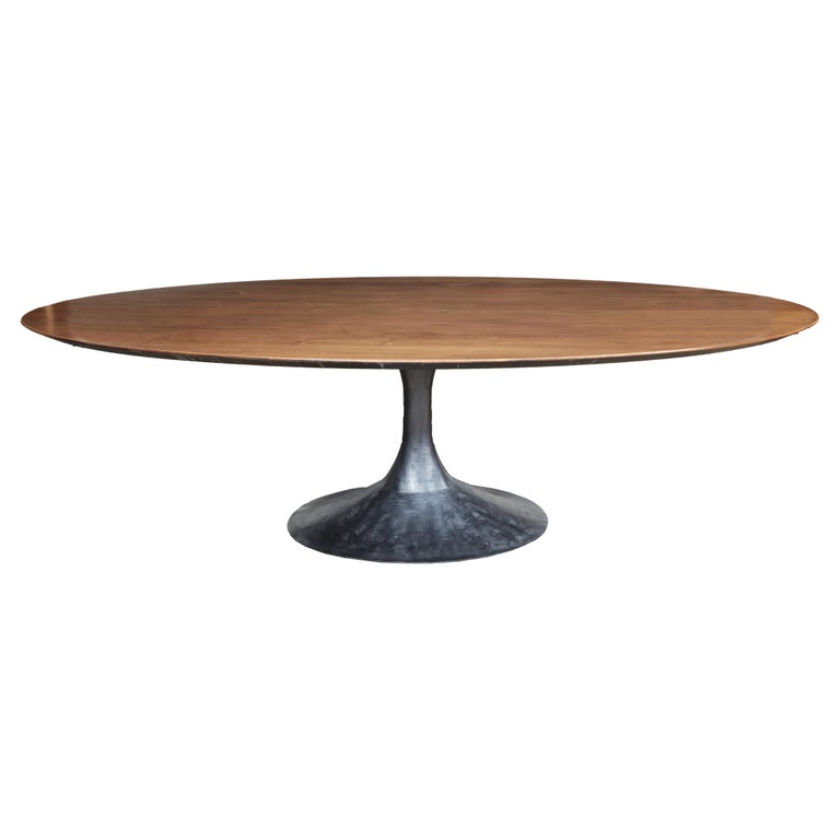https://a.1stdibscdn.com/monumental-custom-made-oval-dining-table-for-sale/f_49171/f_469165121759510794666/f_46916512_1759510796130_bg_processed.jpg?width=768