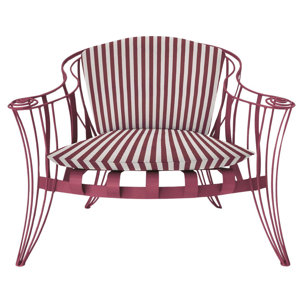 https://a.1stdibscdn.com/opus-garden-la-dolce-vita-wine-armchair-for-sale/f_17062/f_469417821759764944399/f_46941782_1759764944704_bg_processed.jpg