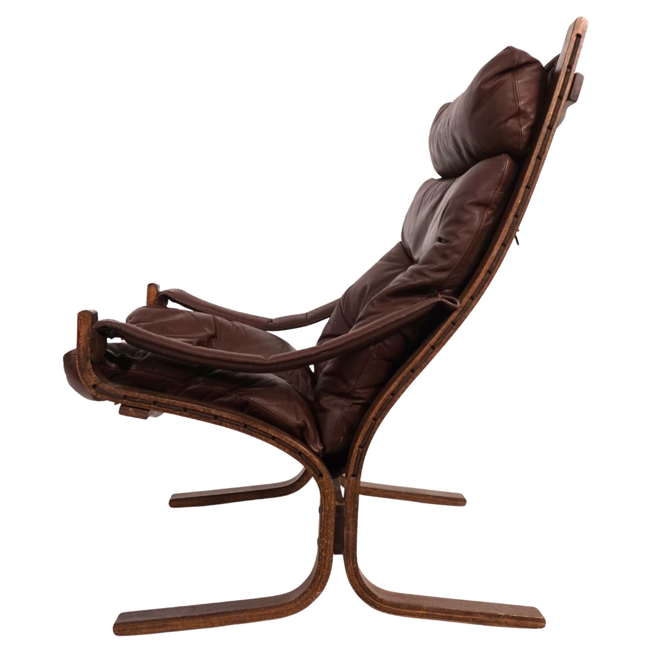 https://a.1stdibscdn.com/westnofa-siesta-leather-lounge-chair-by-ingmar-relling-1960-for-sale/f_82132/f_469942221760105772453/f_46994222_1760105773100_bg_processed.jpg