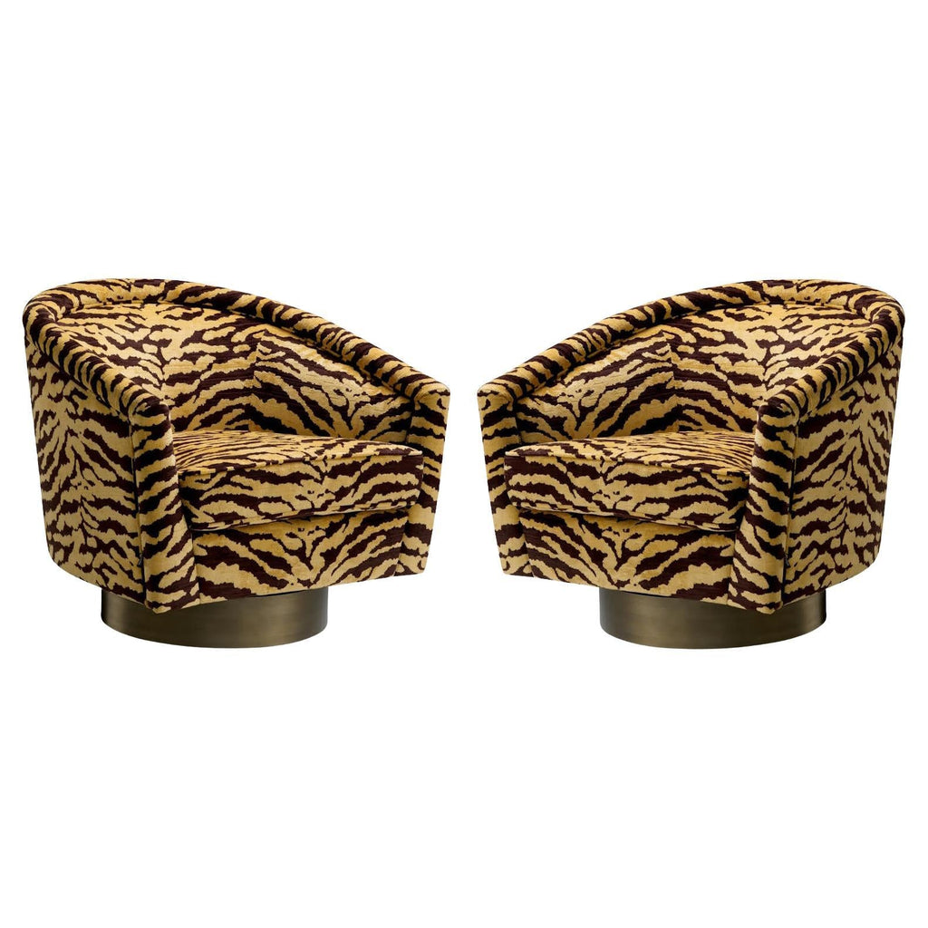 https://a.1stdibscdn.com/pair-of-catene-armchairs-in-brown-tigris-fabric-a-swivel-base-in-brushed-brass-for-sale/f_15302/f_469990521760122910133/f_46999052_1760122910546_bg_processed.jpg