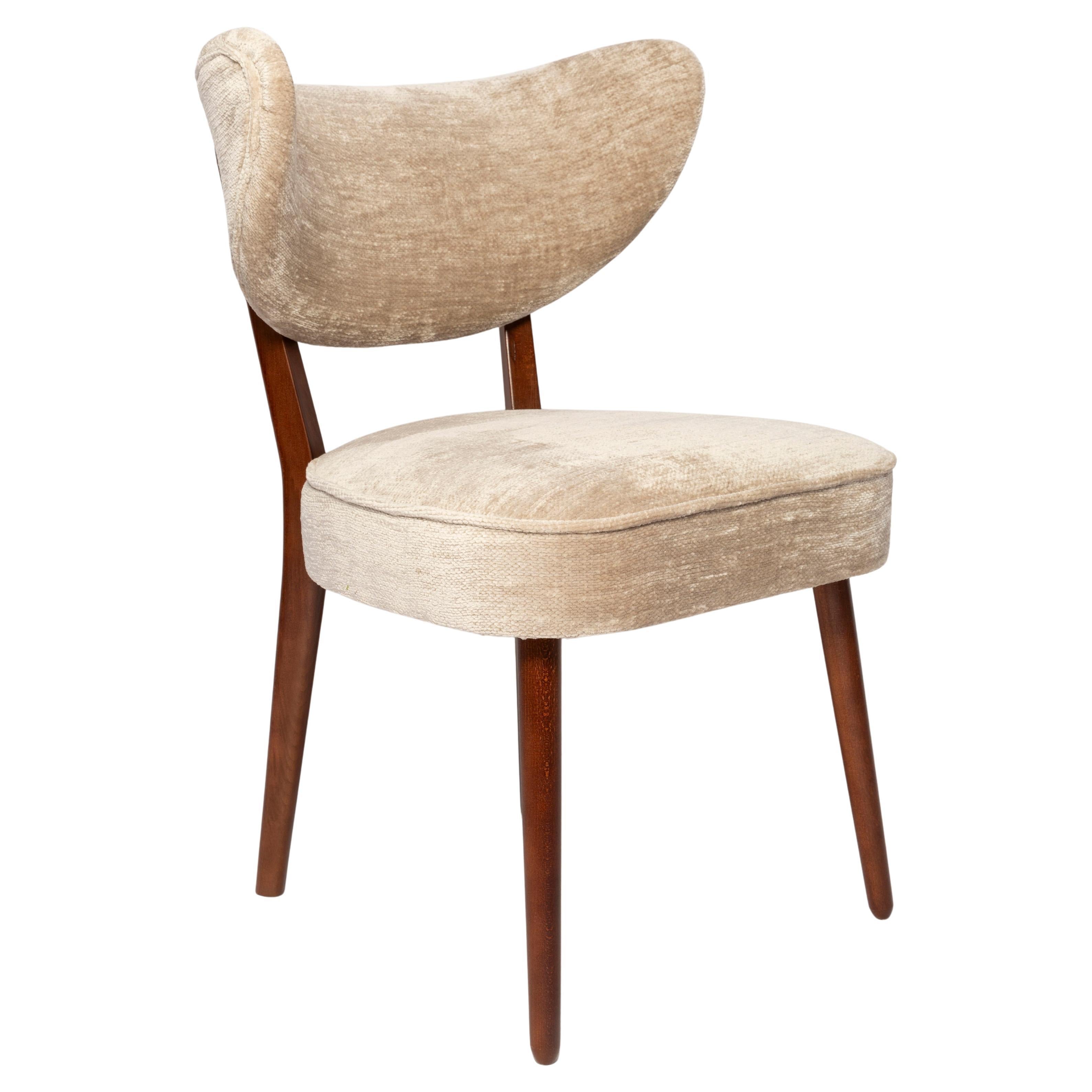 https://a.1stdibscdn.com/vintola-studio-dining-chair-casamance-demoiselle-fabric-europe-poland-for-sale/f_34023/f_470520621760519433337/f_47052062_1760519434669_bg_processed.jpg