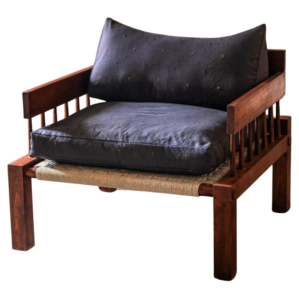 https://a.1stdibscdn.com/elephant-armchair-in-oiled-teak-woven-cotton-rope-upholstery-by-evam-for-sale/f_12192/f_470751321760635325782/f_47075132_1760635326214_bg_processed.jpg