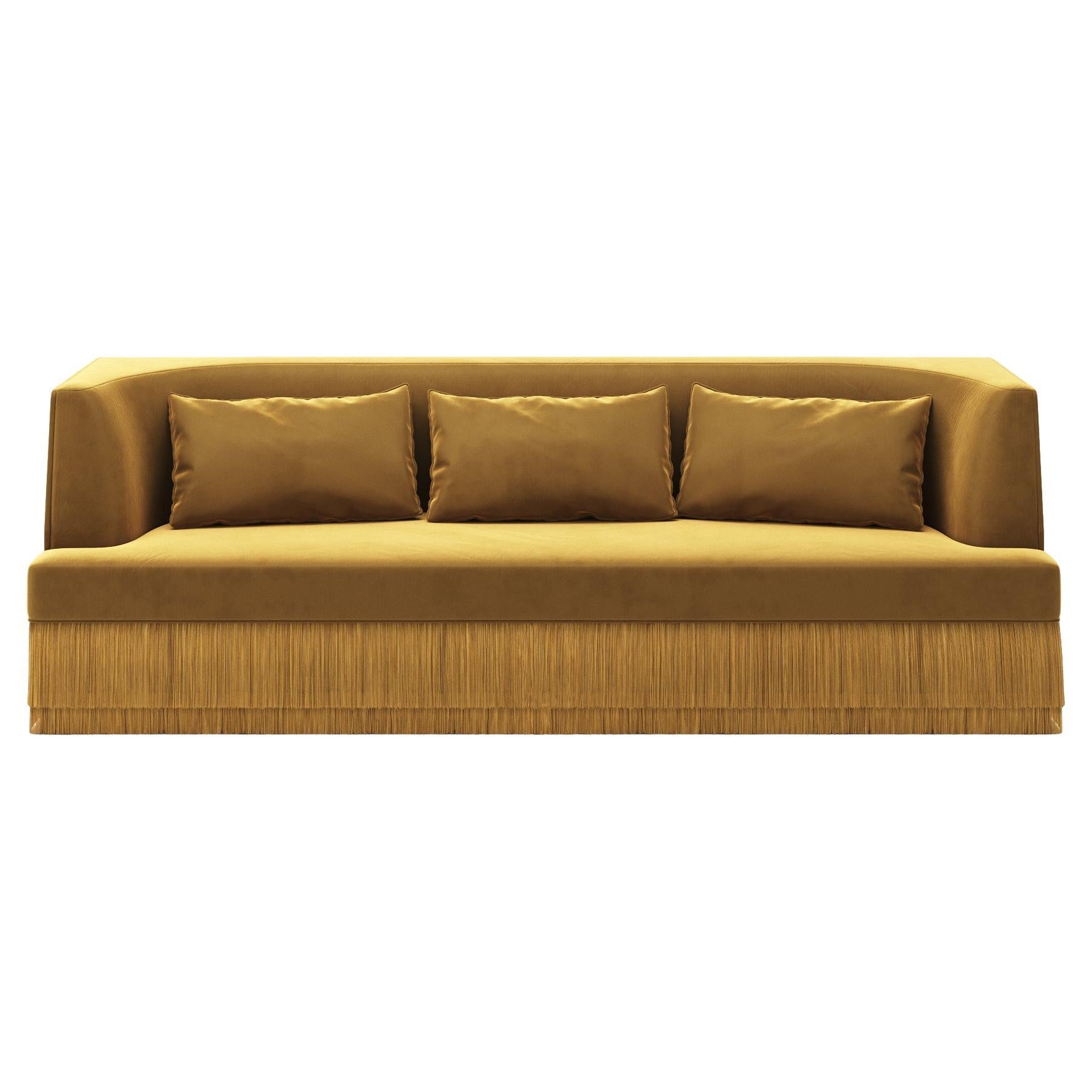 https://a.1stdibscdn.com/alcove-linear-sofa-curved-backseat-with-fringe-base-in-honey-velvet-for-sale/f_27693/f_471211121760976545913/f_47121112_1760976546325_bg_processed.jpg