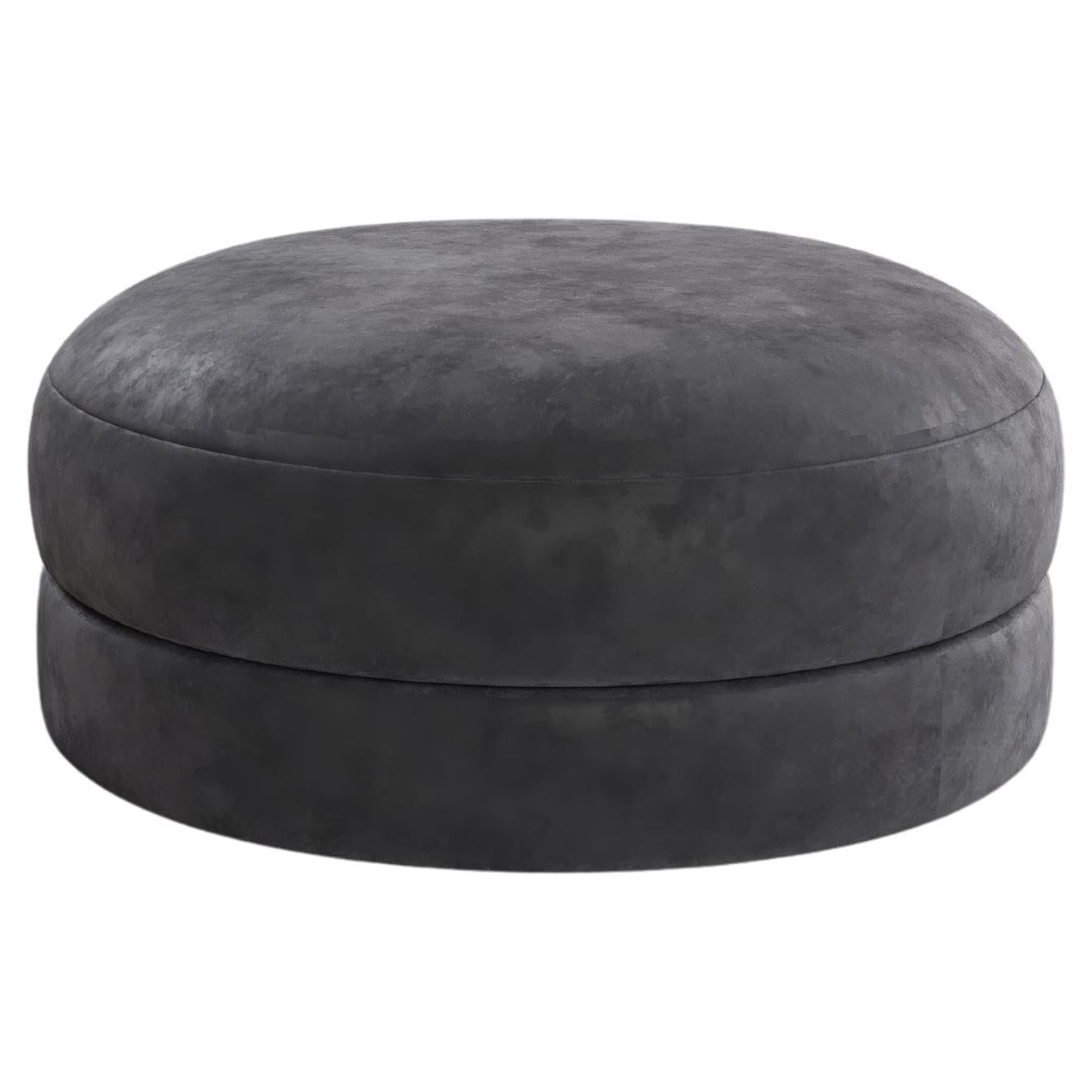 https://a.1stdibscdn.com/paloma-editions-palace-ottoman-rubelli-cotton-velvet-for-sale/f_106592/f_471297021761037402445/f_47129702_1761037402707_bg_processed.jpg