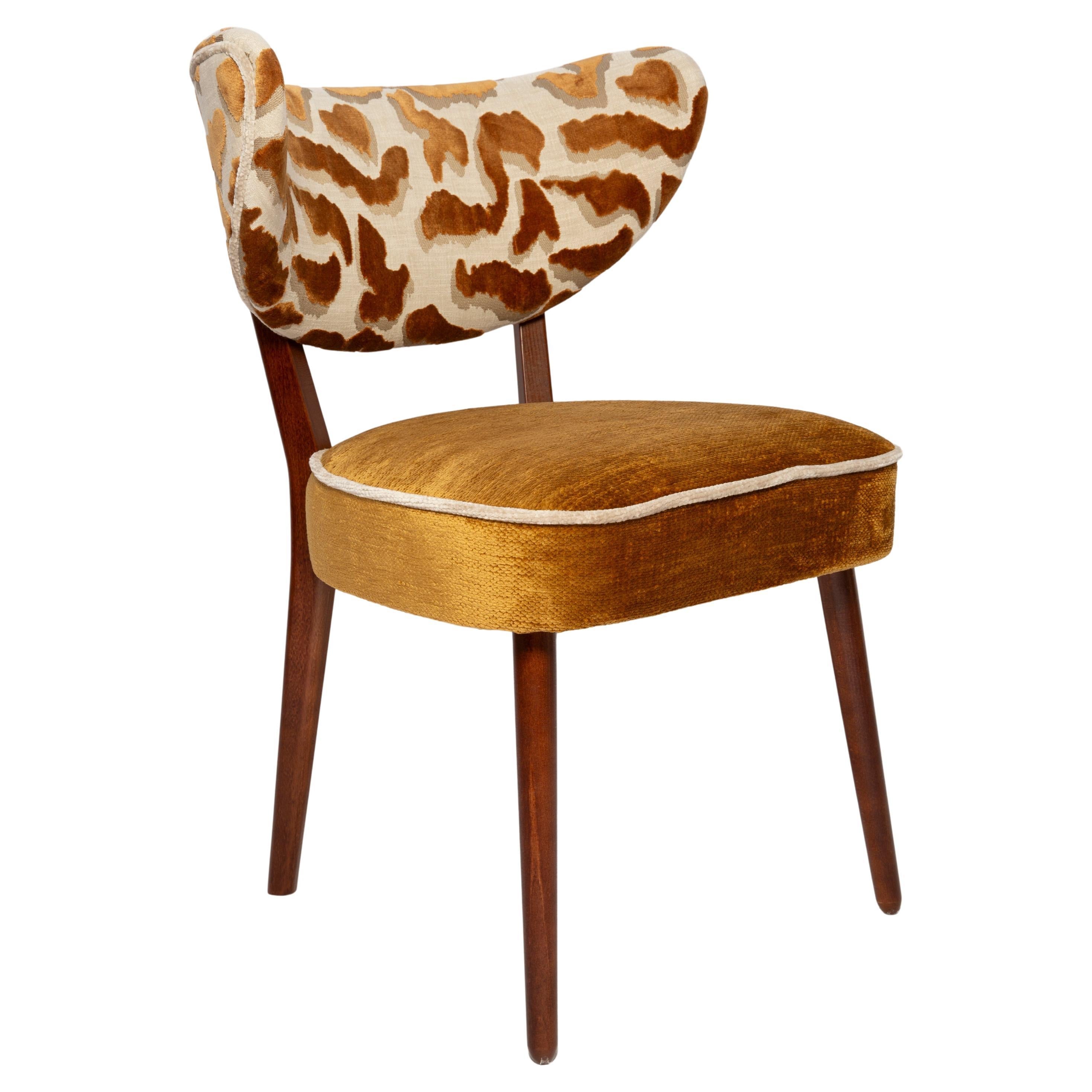 https://a.1stdibscdn.com/vintola-studio-dining-chair-casamance-nimbus-leopard-fabric-europe-poland-for-sale/f_34023/f_471312321761047080355/f_47131232_1761047081372_bg_processed.jpg