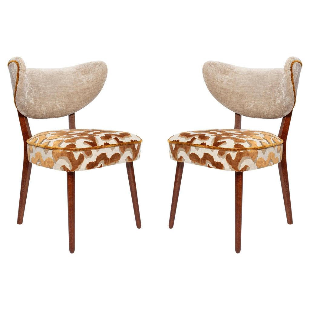 https://a.1stdibscdn.com/two-vintola-studio-dining-chairs-casamance-nimbus-leopard-fabric-europe-poland-for-sale/f_34023/f_471468621761133762955/f_47146862_1761133764101_bg_processed.jpg