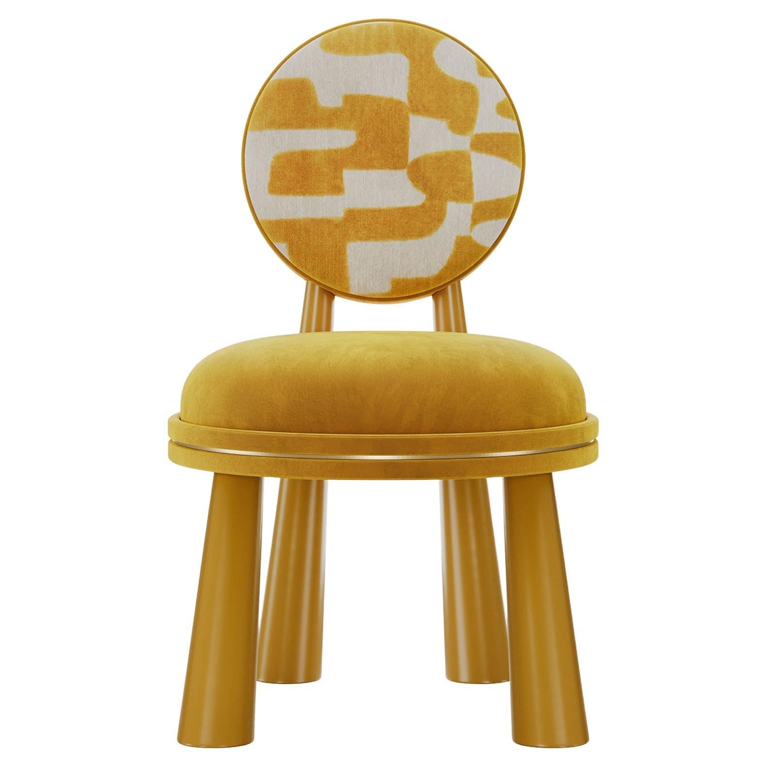 https://a.1stdibscdn.com/21st-century-geometric-mouline-chair-in-velvet-jacquard-by-mavo-atelier-for-sale/f_106712/f_472645021761758671074/f_47264502_1761758671394_bg_processed.jpg