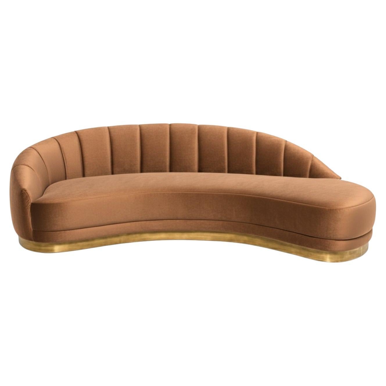 https://a.1stdibscdn.com/hollywood-regency-style-sofa-with-curved-silhouette-by-mondo-design-studio-for-sale/f_27693/f_474353921762557024867/f_47435392_1762557025150_bg_processed.jpg