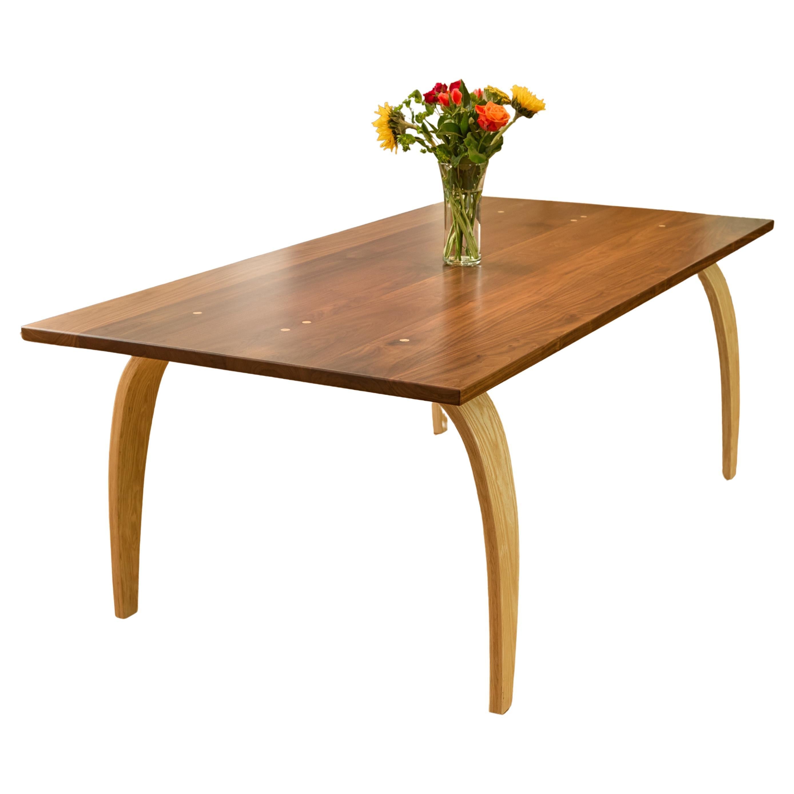 https://a.1stdibscdn.com/retro-futurist-jetsons-dining-table-for-sale/f_99452/f_474820721762884093353/f_47482072_1762884094208_bg_processed.jpg