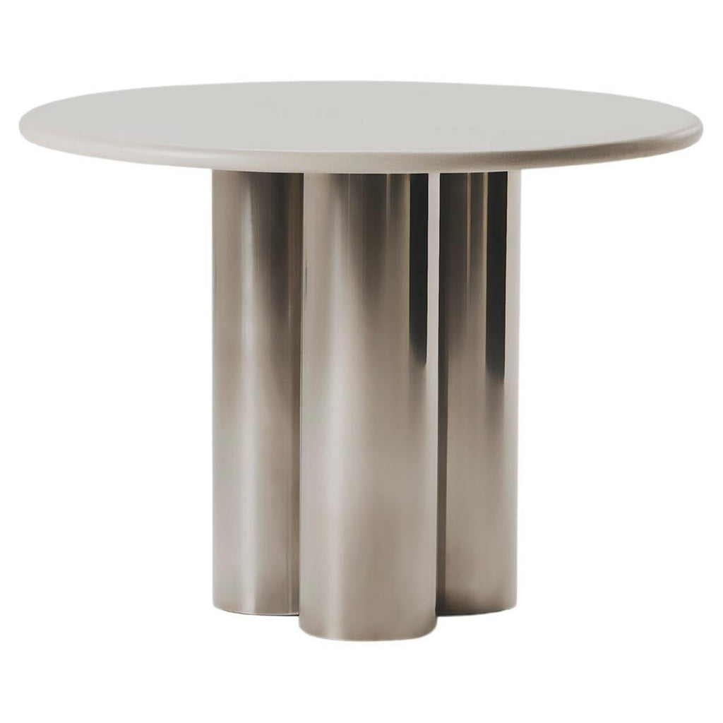 https://a.1stdibscdn.com/vicca-dining-table-in-microcement-and-stainless-steel-by-marlot-baus-for-sale/f_106442/f_475113321763045508910/f_47511332_1763045509060_bg_processed.jpg
