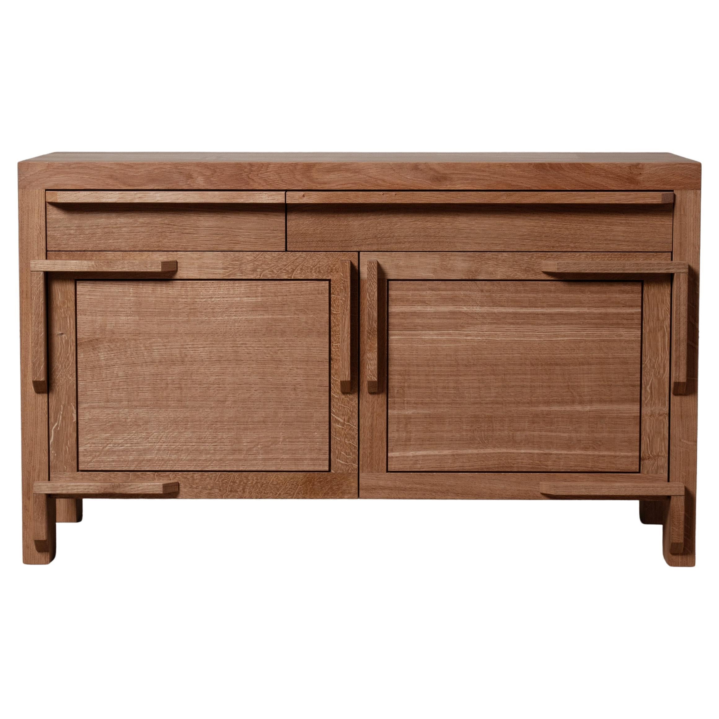 https://a.1stdibscdn.com/handcrafted-oak-cabinet-sideboard-for-sale/f_12322/f_475911921763489631968/f_47591192_1763489632687_bg_processed.jpg
