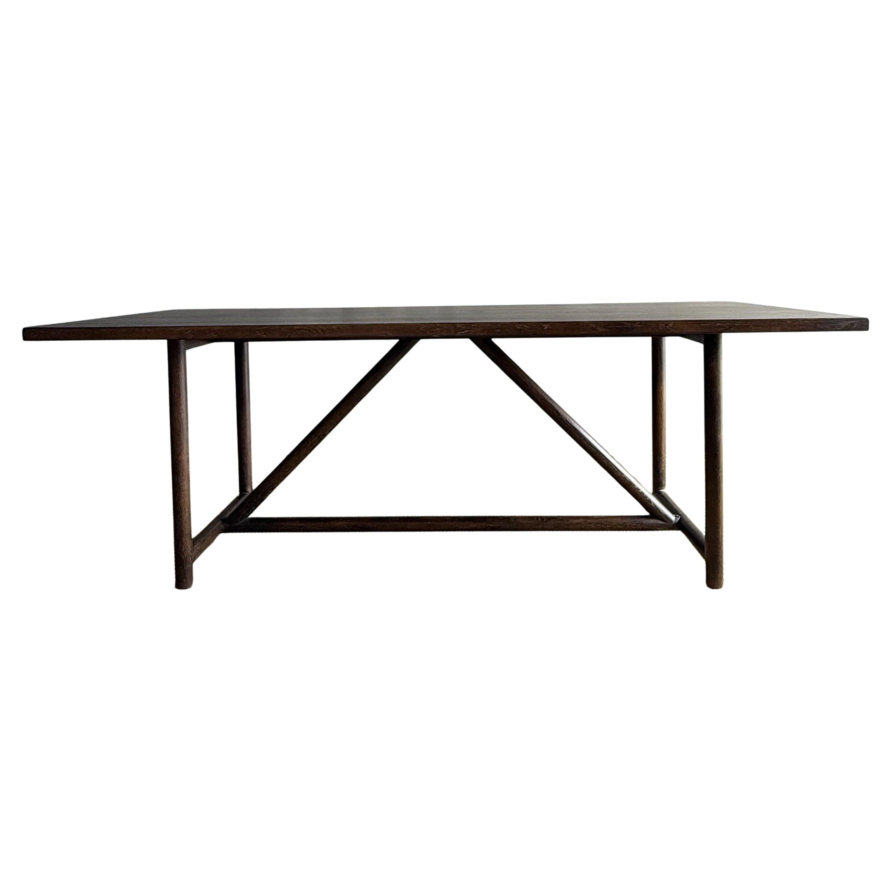 https://a.1stdibscdn.com/reclaimed-wood-oak-dining-table-84-for-sale/f_18223/f_476597921763773986680/f_47659792_1763773987435_bg_processed.jpg