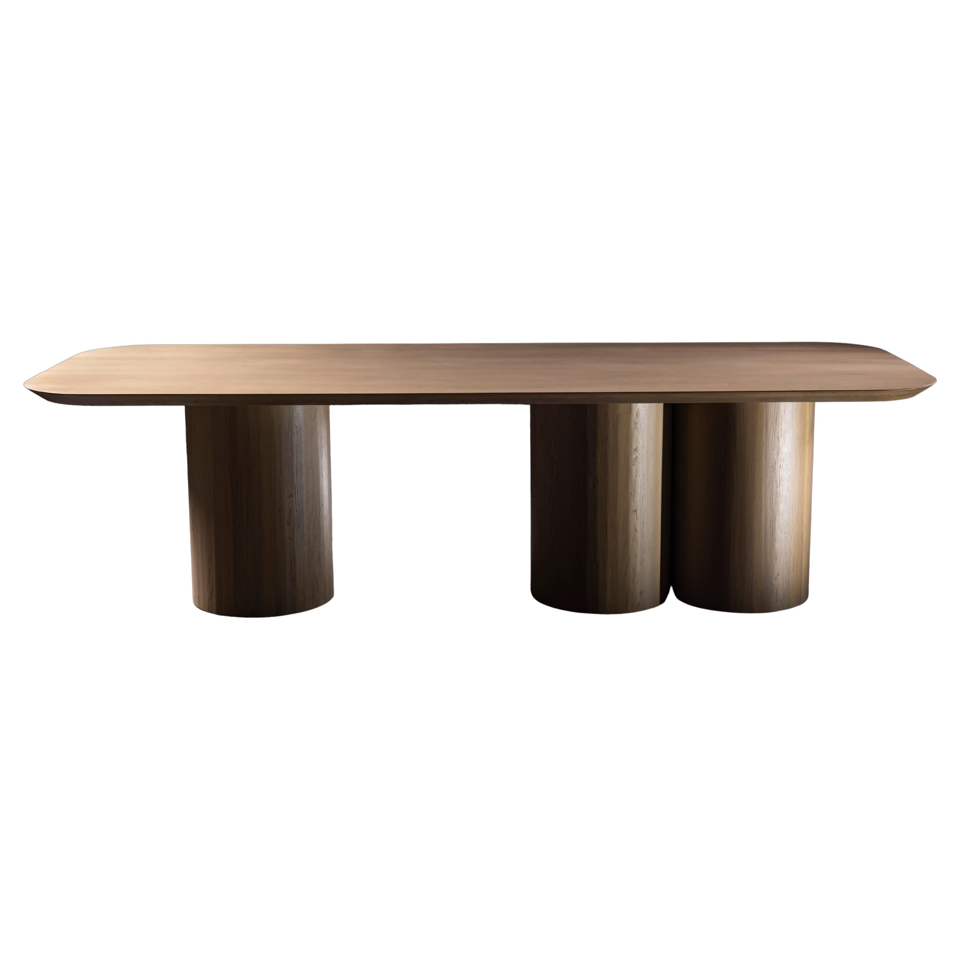 https://a.1stdibscdn.com/kulindros-rectangular-dining-table-in-solid-oak-by-no-age-studio-for-sale/f_12192/f_477911821764597134177/f_47791182_1764597134998_bg_processed.jpg