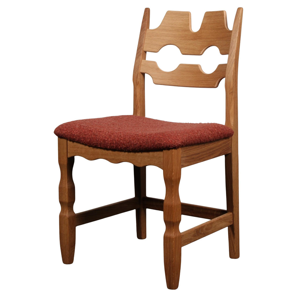 https://a.1stdibscdn.com/dining-chairs-by-henning-kjaernulf-model-razorblade-denmark-oak-for-sale/f_42391/f_478035921764678821077/f_47803592_1764678821655_bg_processed.jpg