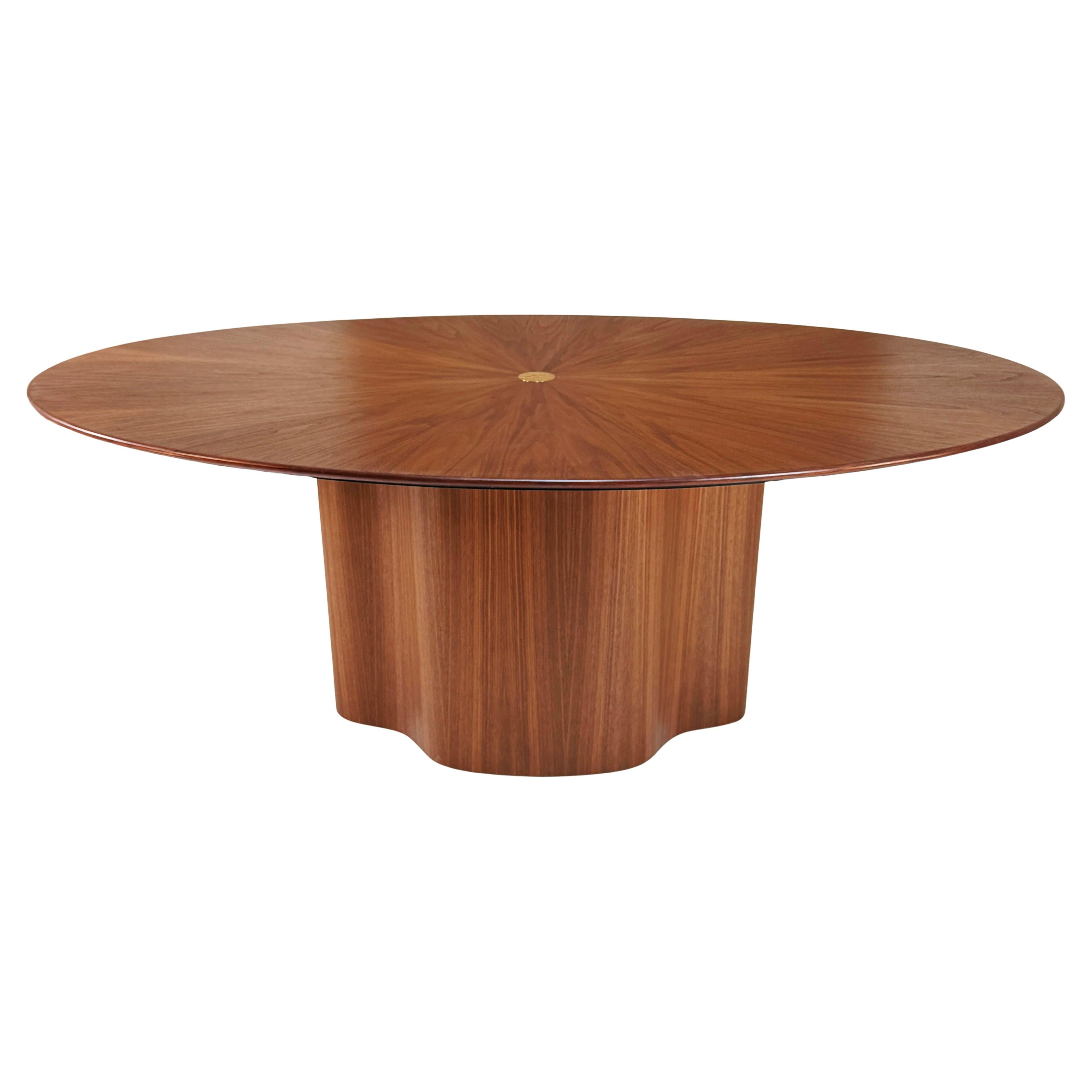 https://a.1stdibscdn.com/new-series-dining-table-focus-in-walnut-in-oval-and-round-for-sale/f_16162/f_478780421765582790998/f_47878042_1765582792190_bg_processed.jpg