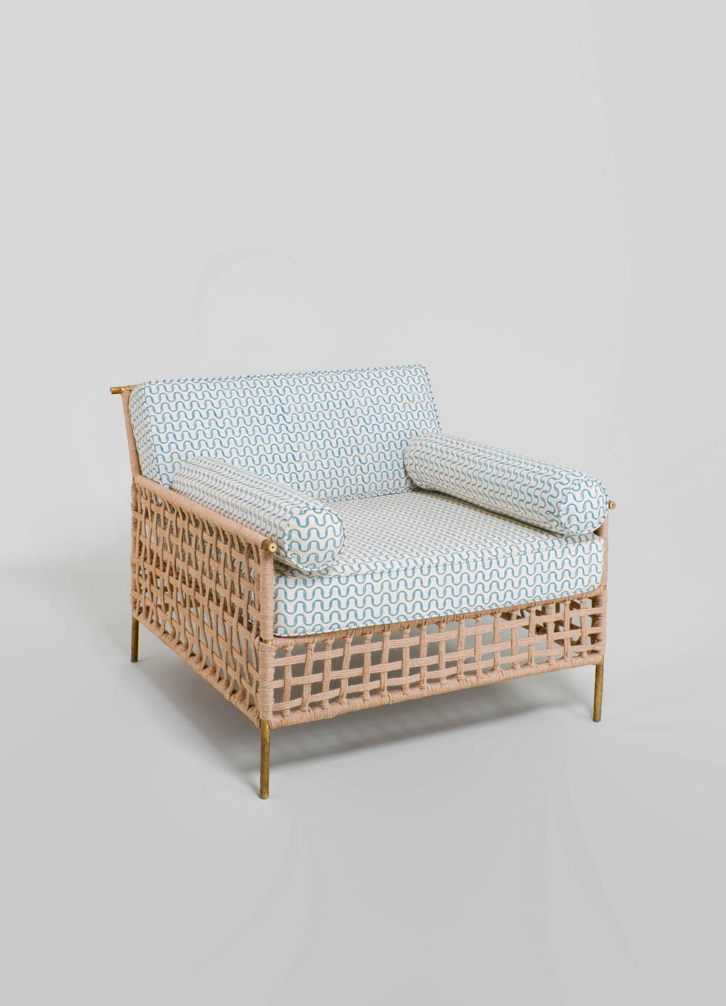 https://a.1stdibscdn.com/twist-knot-natural-armchair-in-rope-with-brass-legs-viya-by-vikram-goyal-for-sale-picture-2/56838222/f_480117621765964527960/f_48011762_2_master.jpg