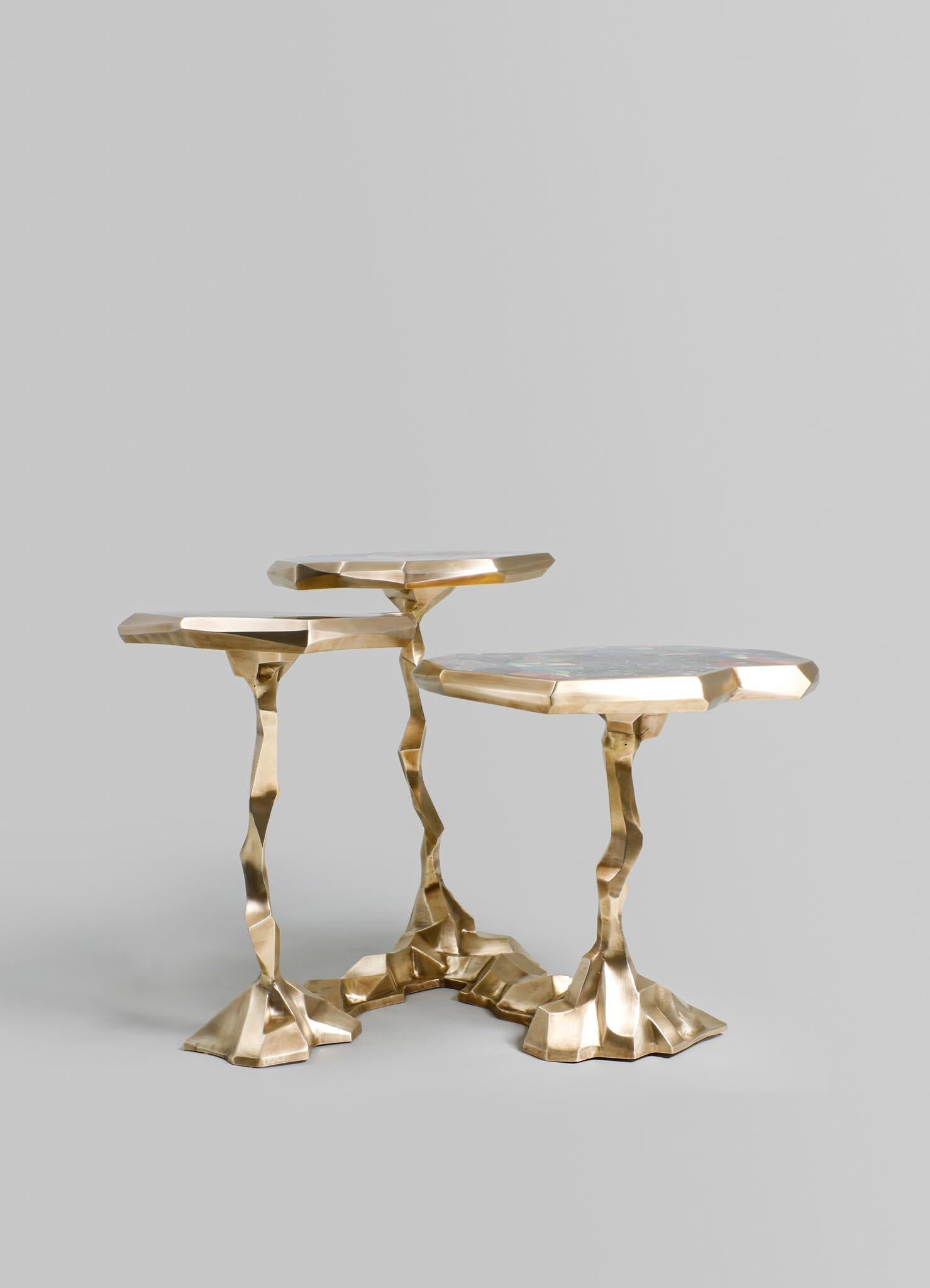 https://a.1stdibscdn.com/leh-gold-coffee-table-in-brass-with-semi-precious-stones-viya-by-vikram-goyal-for-sale-picture-3/56838222/f_480120921765965085413/f_48012092_3_master.jpg