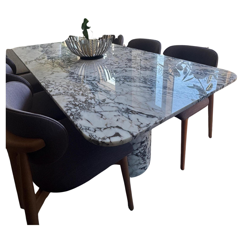 https://a.1stdibscdn.com/customizable-calacatta-viola-marble-dining-table-in-rectangular-design-for-sale/f_91932/f_483138021768392805743/f_48313802_1768392806506_bg_processed.jpg