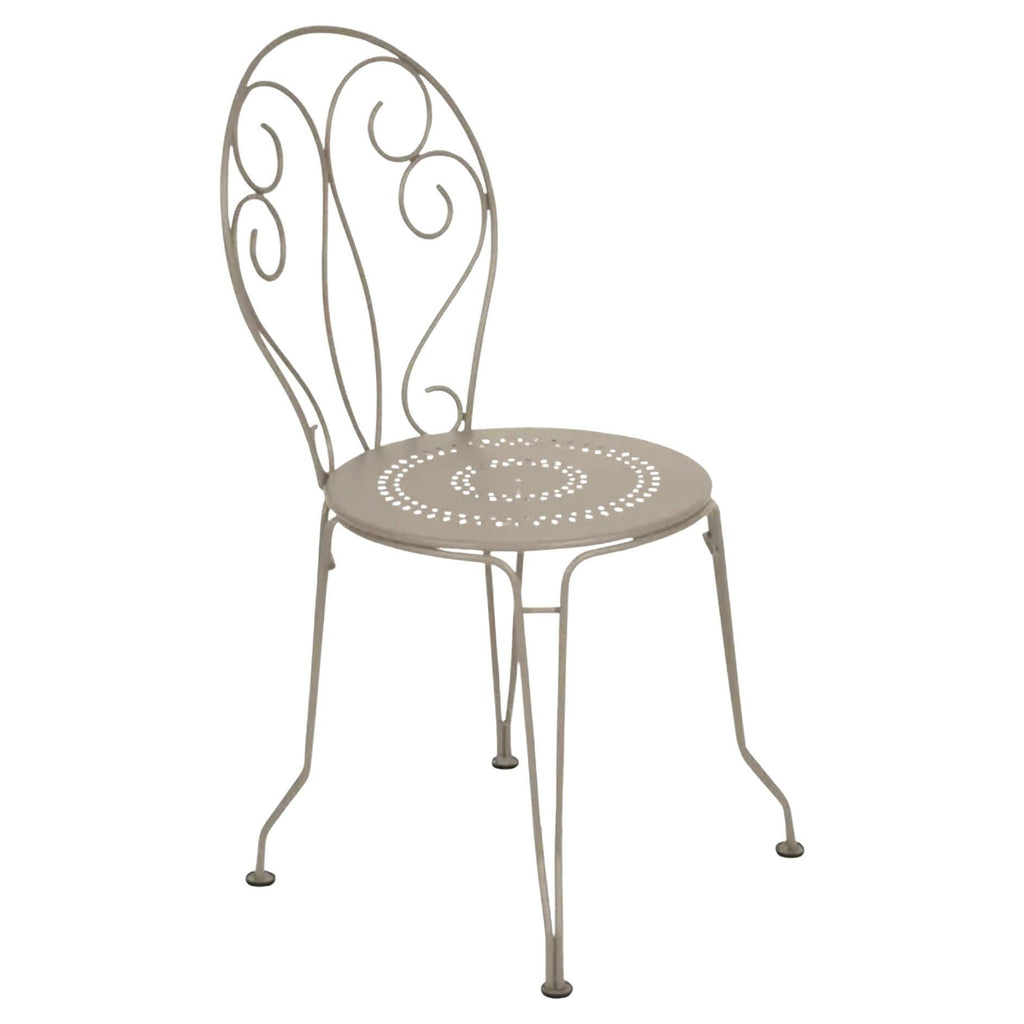 https://a.1stdibscdn.com/fermob-montmartre-chair-nutmeg-for-sale/f_105752/f_484351621769019978309/f_48435162_1769019978699_bg_processed.jpg