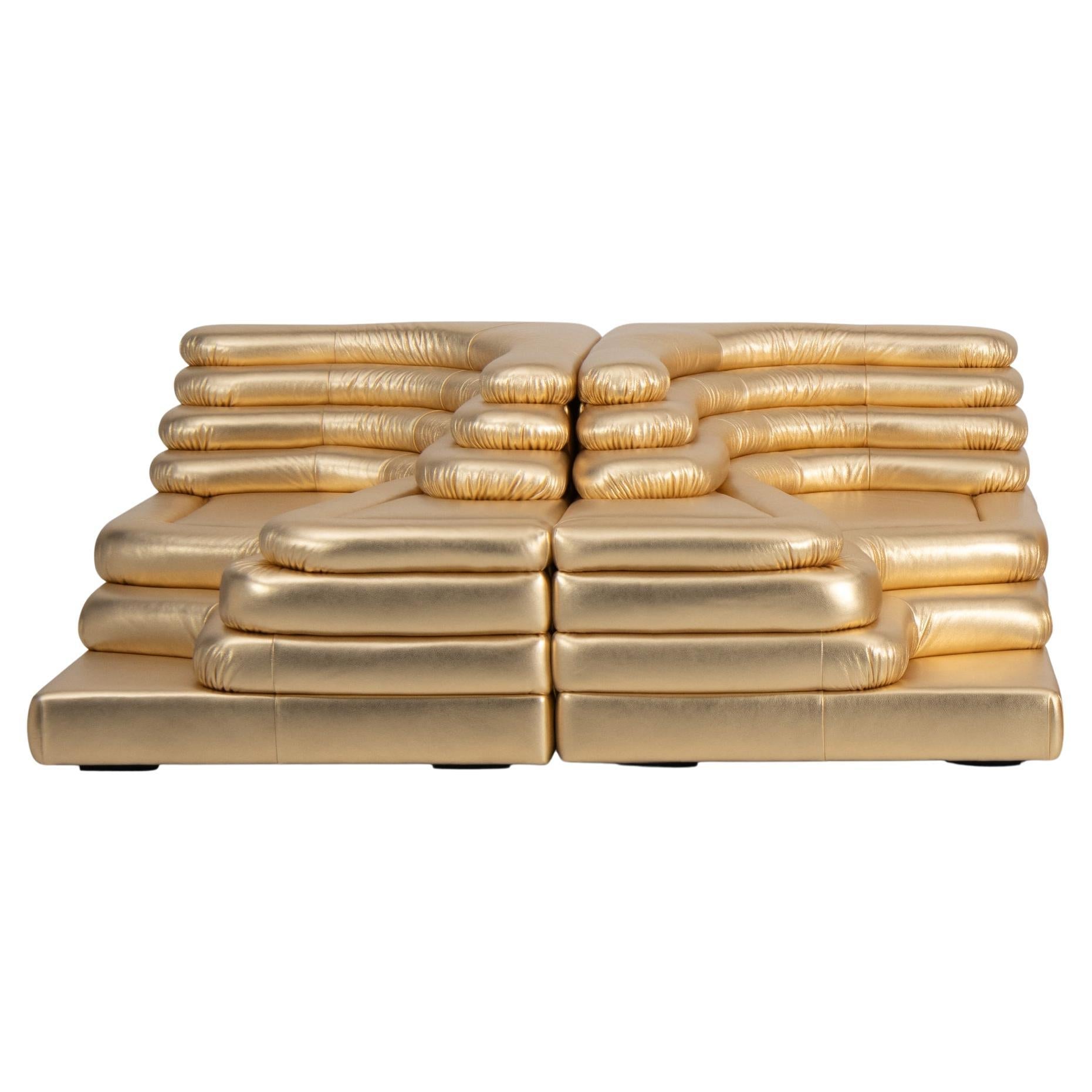 https://a.1stdibscdn.com/de-sede-set-of-two-ds-1025-09-terrazza-sofa-in-gold-upholstery-by-ubald-klug-for-sale/f_16392/f_485374521769534063931/f_48537452_1769534064500_bg_processed.jpg