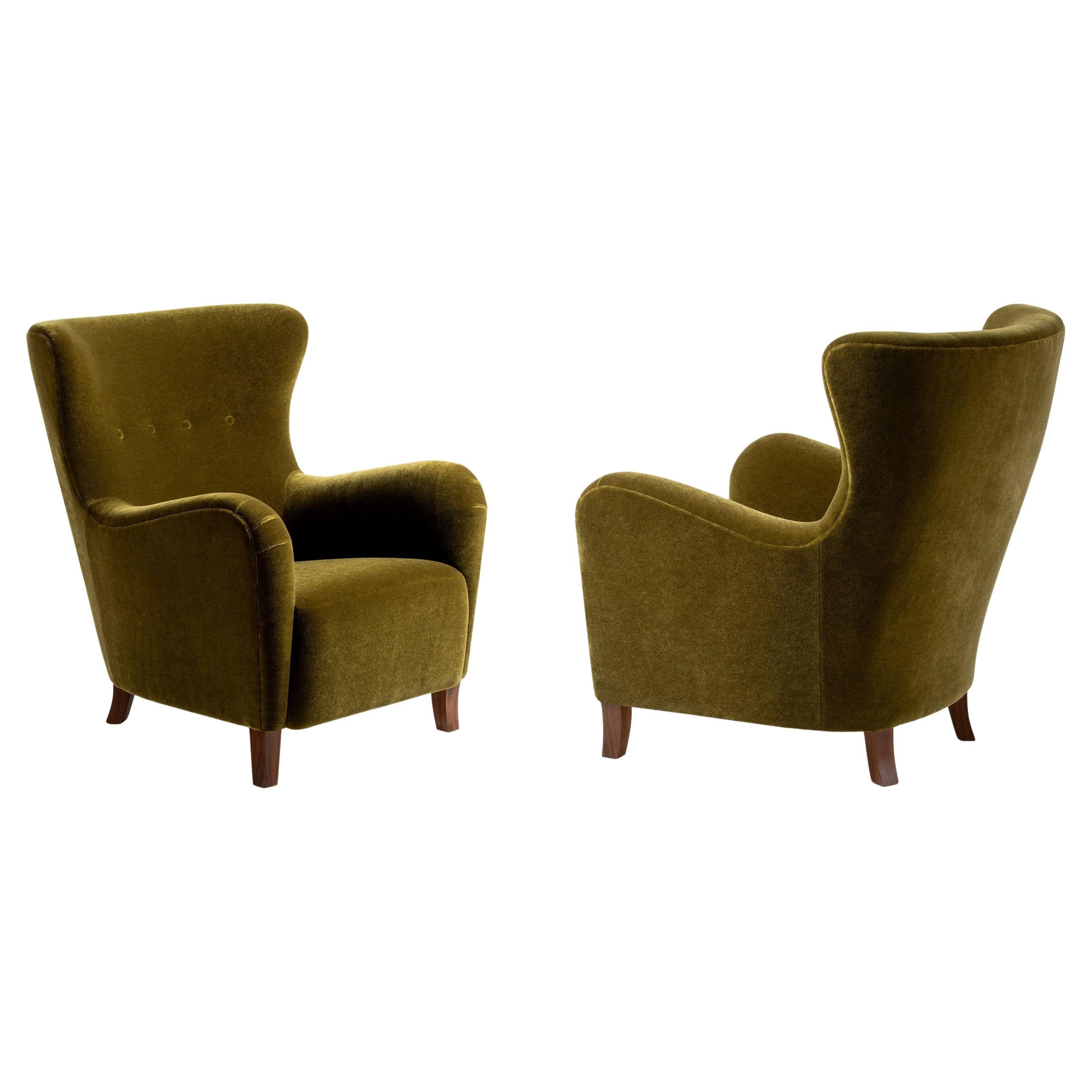 https://a.1stdibscdn.com/pair-of-mohair-velvet-sampo-wing-chairs-from-dagmar-for-sale/f_13332/f_485416321769548084377/f_48541632_1769548085169_bg_processed.jpg