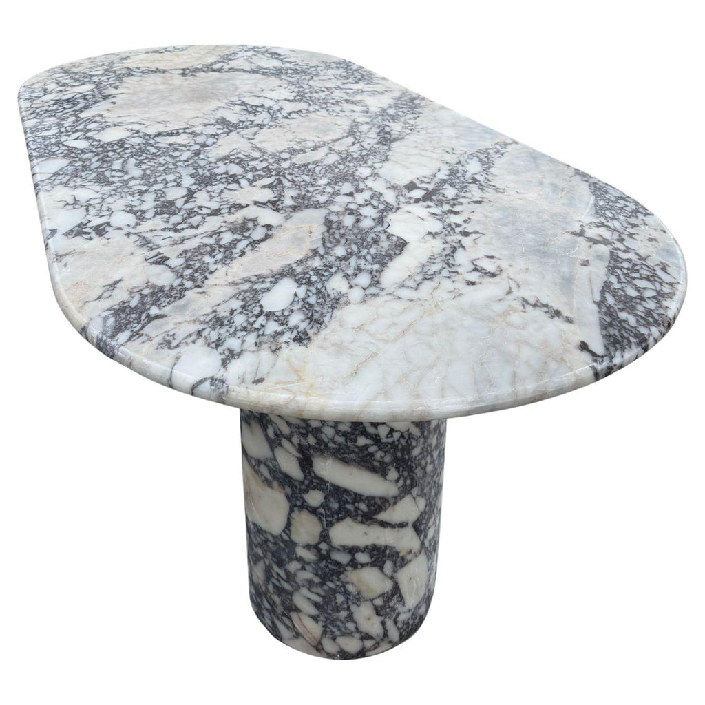 https://a.1stdibscdn.com/modern-calacatta-viola-oval-dining-table-marble-table-top-for-sale/f_91932/f_485469321769600693104/f_48546932_1769600693429_bg_processed.jpg