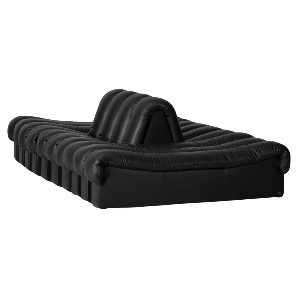 https://a.1stdibscdn.com/de-sede-ds-602-modular-sofa-in-black-leather-by-de-sede-design-team-for-sale/f_16392/f_485795421769767309004/f_48579542_1769767309444_bg_processed.jpg