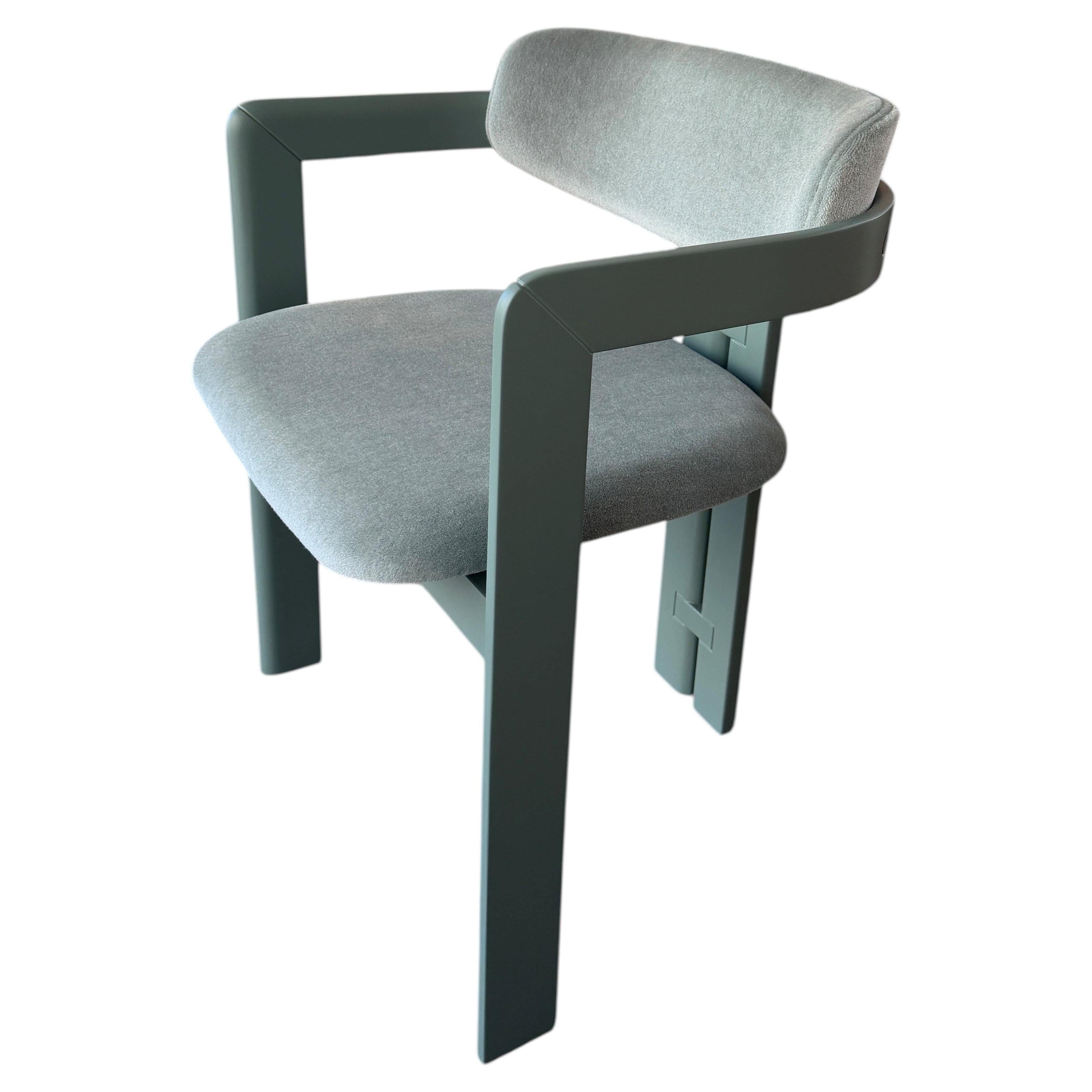 https://a.1stdibscdn.com/gallottiradice-0414-armchair-for-sale/f_27783/f_485883121776187701387/f_48588312_1776187701802_bg_processed.jpg