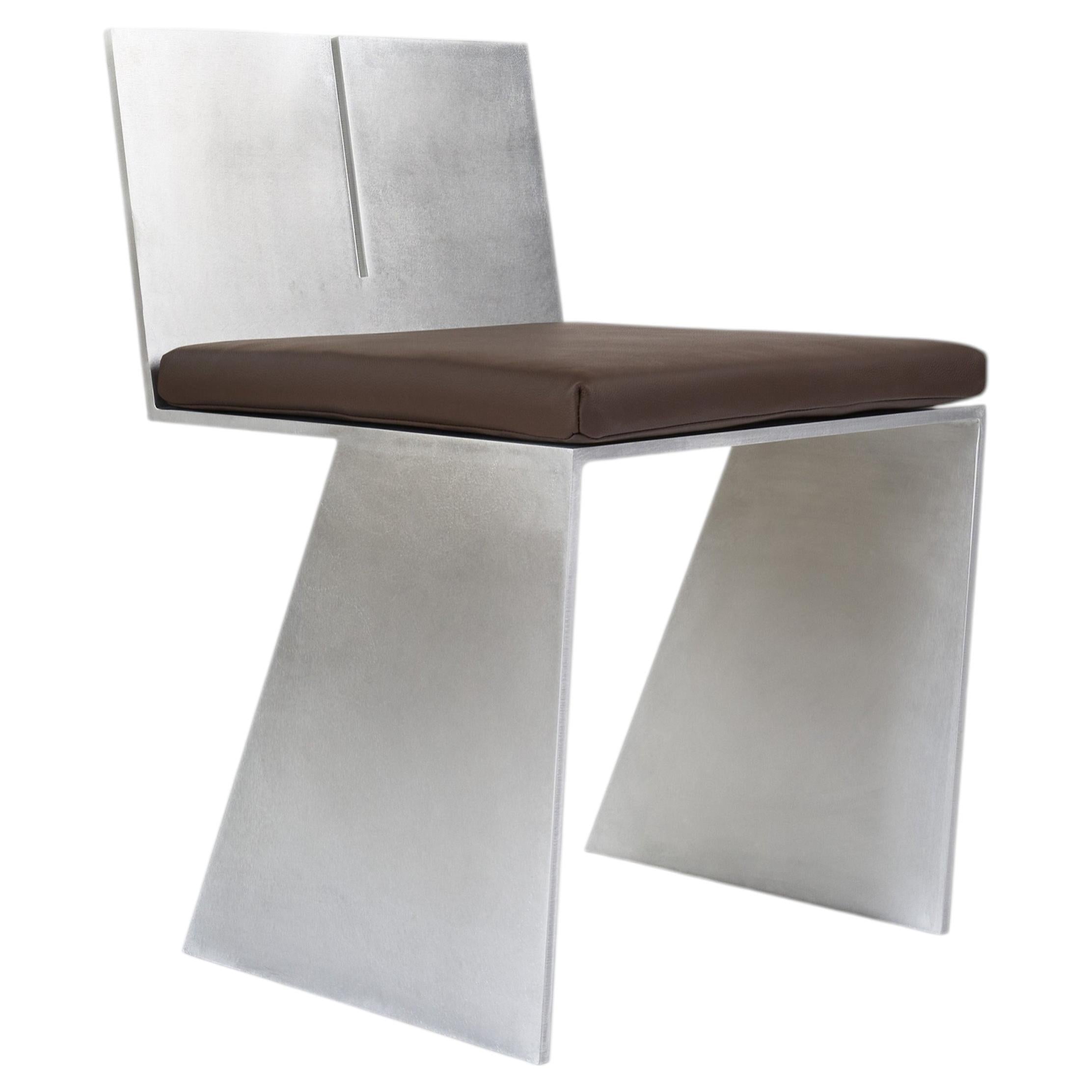 https://a.1stdibscdn.com/lv-chair-by-pietro-franceschini-for-sale/f_12192/f_489413121771854874291/f_48941312_1771854874507_bg_processed.jpg