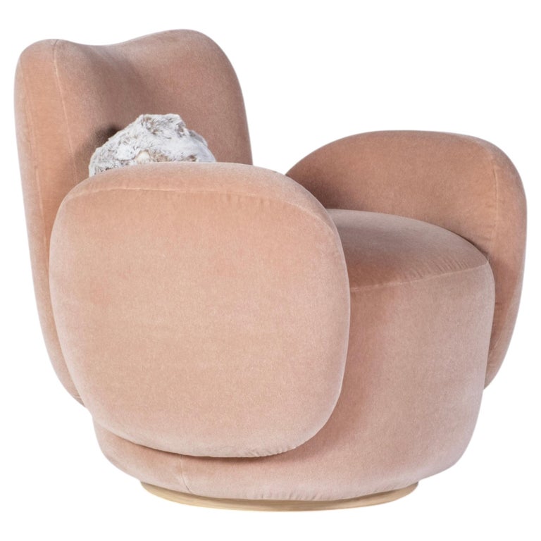 https://a.1stdibscdn.com/contemporary-conchula-swivel-accent-chair-italian-mohair-handmade-greenapple-for-sale/f_53532/f_489587421771946629526/f_48958742_1771946629876_bg_processed.jpg?width=768