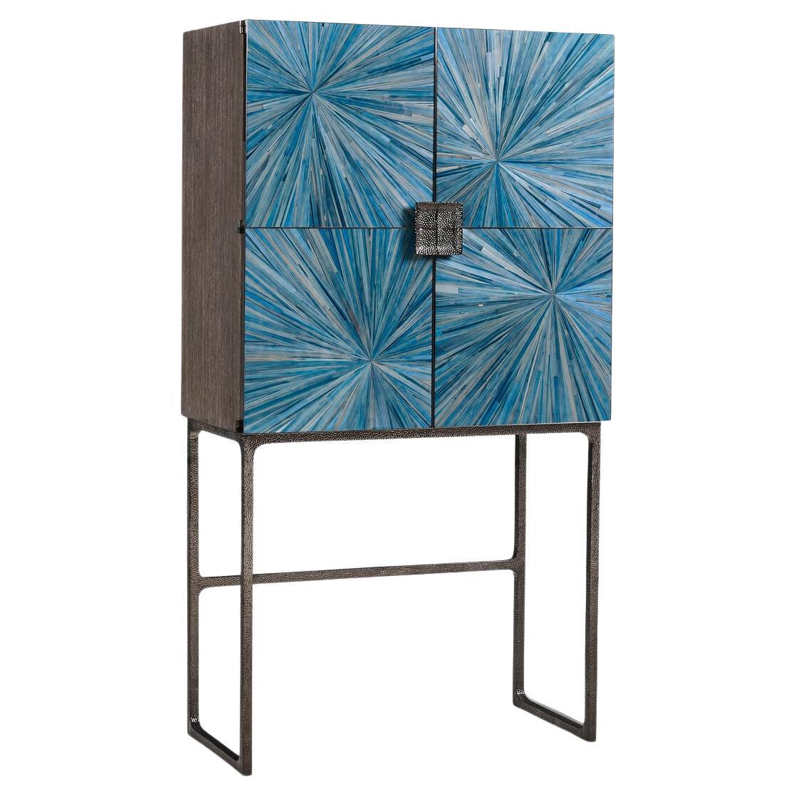 https://a.1stdibscdn.com/jonathan-charles-sapphire-bar-cabinet-for-sale/f_85472/f_489655621771968916583/f_48965562_1771968916834_bg_processed.jpg