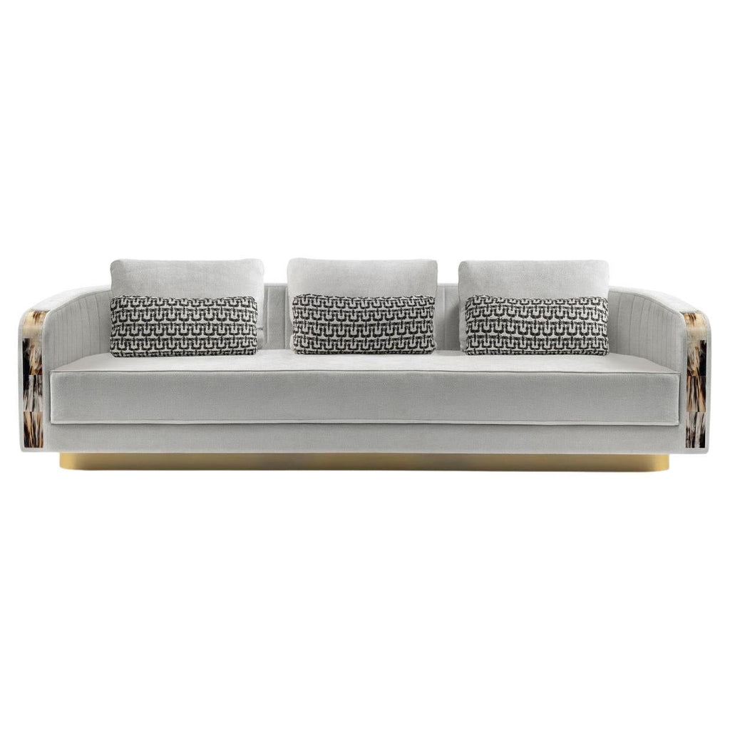 https://a.1stdibscdn.com/afrodite-three-seater-sofa-in-belsuede-fabric-horn-wood-by-arcahorn-for-sale/f_12192/f_492790021773847657707/f_49279002_1773847657961_bg_processed.jpg