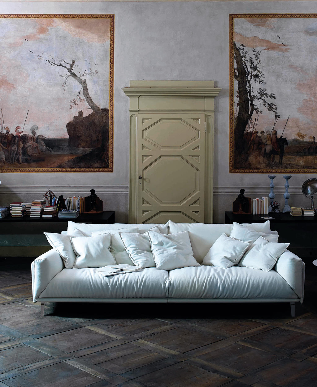 https://a.1stdibscdn.com/arflex-faubourg-two-seater-sofa-in-fabric-with-metal-structure-by-carlo-colombo-for-sale-picture-6/12330573/f_206773121600759714258/fauborg_master.jpg