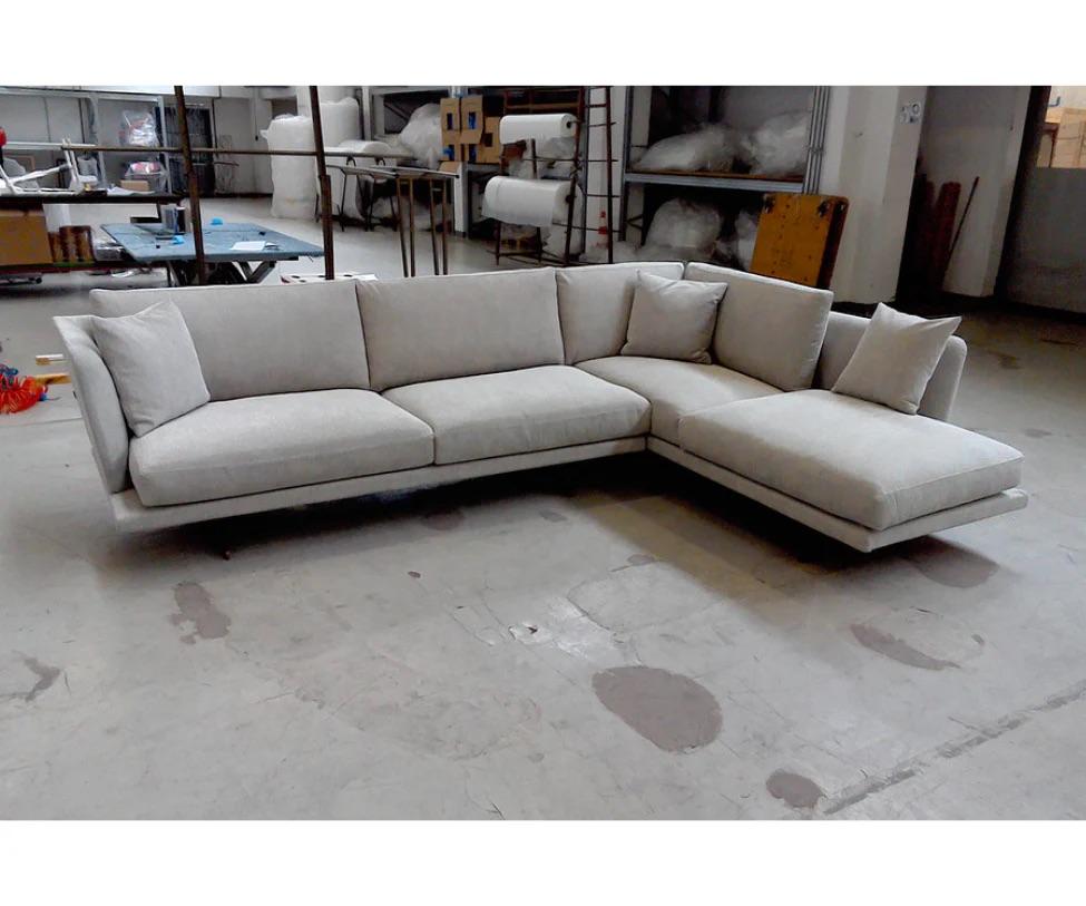 https://a.1stdibscdn.com/clipper-sectional-sofa-by-stefano-gallizioli-for-sale-picture-5/f_27783/f_466261921757625279682/floor_sample_clipper_sectional_sofa_marelli_high_end_4_2048x_1__master.jpeg