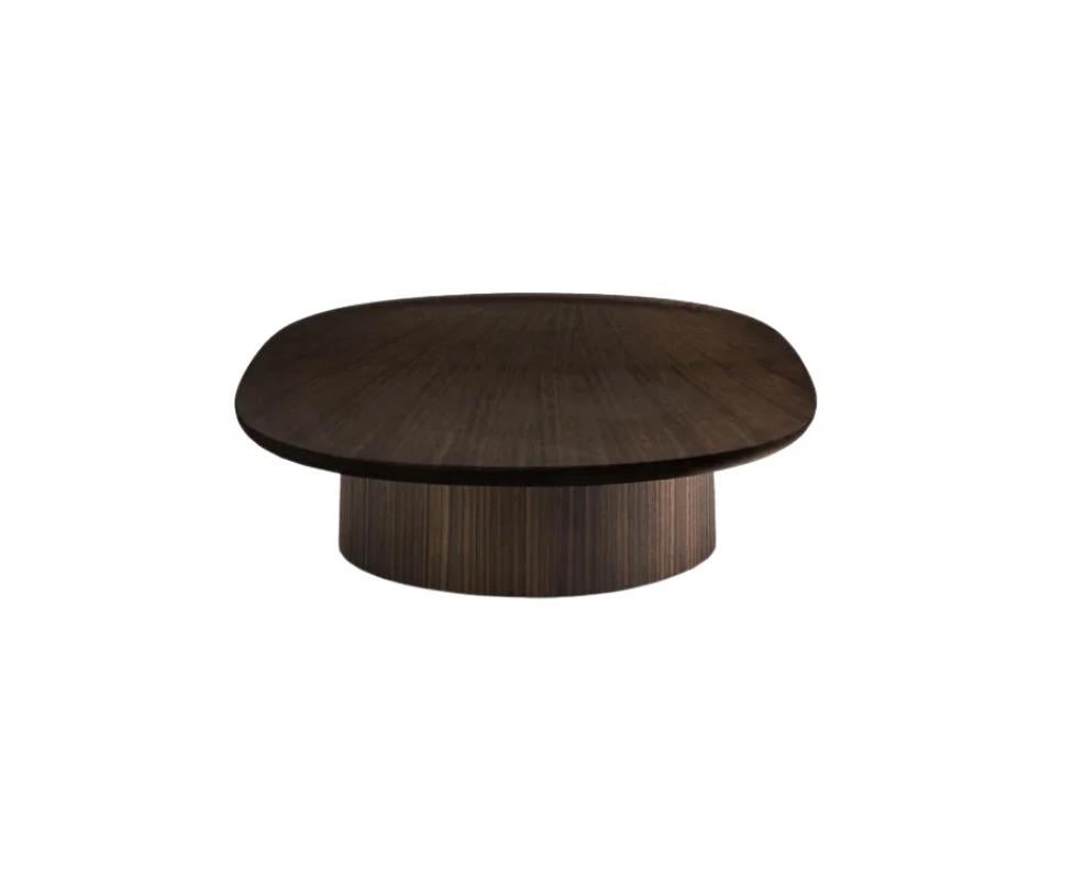 https://a.1stdibscdn.com/moltenic-louisa-coffee-table-by-vincent-van-duysen-for-sale-picture-2/f_27783/f_466749121757959882908/floor_sample_louisa_coffee_table_high_end_2_2048x_master.jpeg