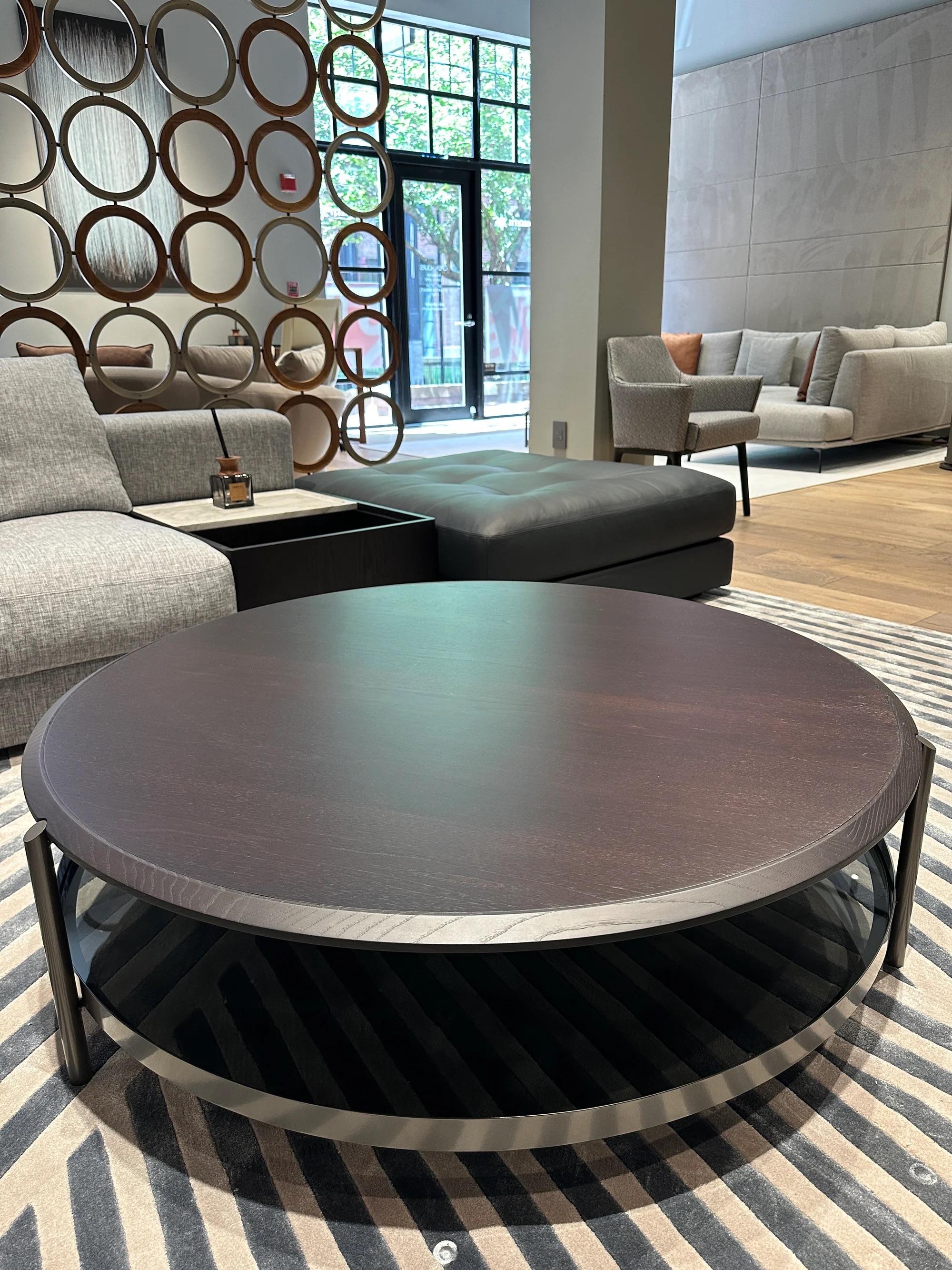 https://a.1stdibscdn.com/giorgetti-skyline-coffee-table-by-carlo-colombo-for-sale-picture-3/f_27783/f_466733921757953966305/floor_sample_skyline_coffee_table_round_giorgetti_high_end_2_2000x_master.jpeg
