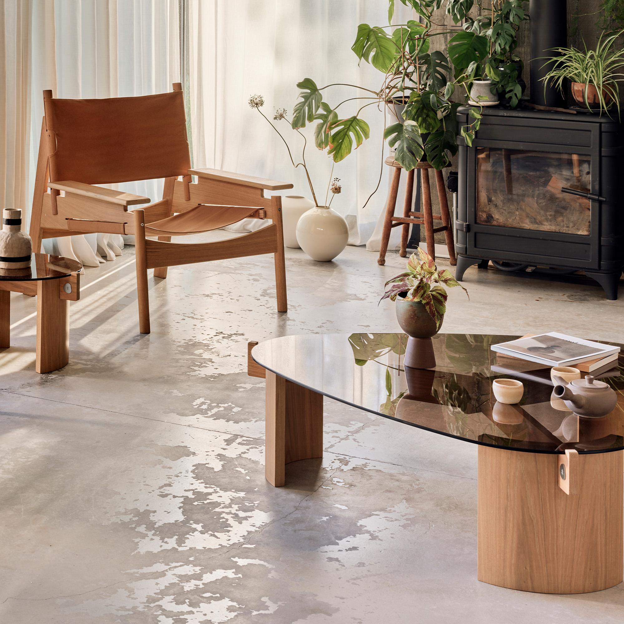 https://a.1stdibscdn.com/kita-living-flow-coffee-table-large-bronze-glass-for-sale-picture-4/f_89002/f_472709421765442994575/flow_coffee_table_large_bronze_3_master.jpg