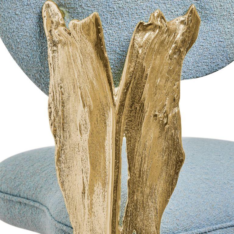 https://a.1stdibscdn.com/folia-sculptural-brass-chair-with-organic-form-and-gold-finish-for-sale-picture-3/f_84862/f_451045121747739056941/folia_chair_blue_4__master.jpg
