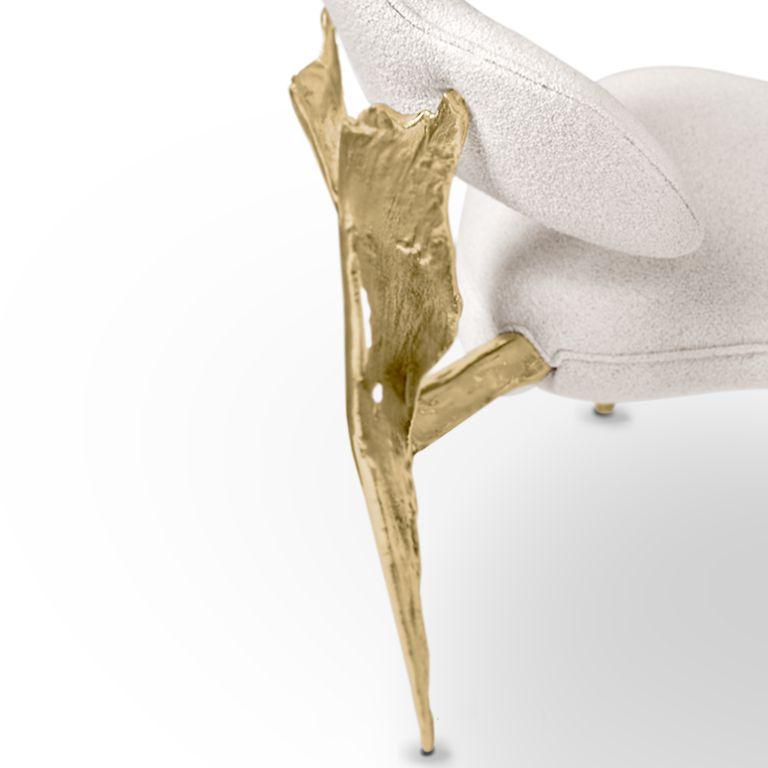 https://a.1stdibscdn.com/folia-sculptural-chair-in-off-white-finish-with-organic-silhouette-for-sale-picture-3/f_84862/f_443451821743593197546/folia_chair_white_3__master.jpg