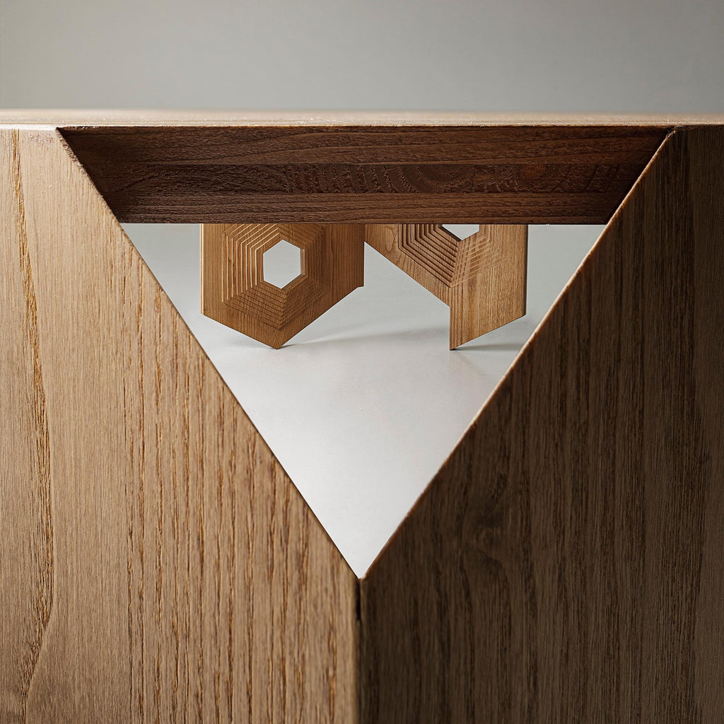 https://a.1stdibscdn.com/-cristoforo-modern-dining-table-for-sale-picture-9/f_43841/f_237506521620835441883/foro10_master.jpg