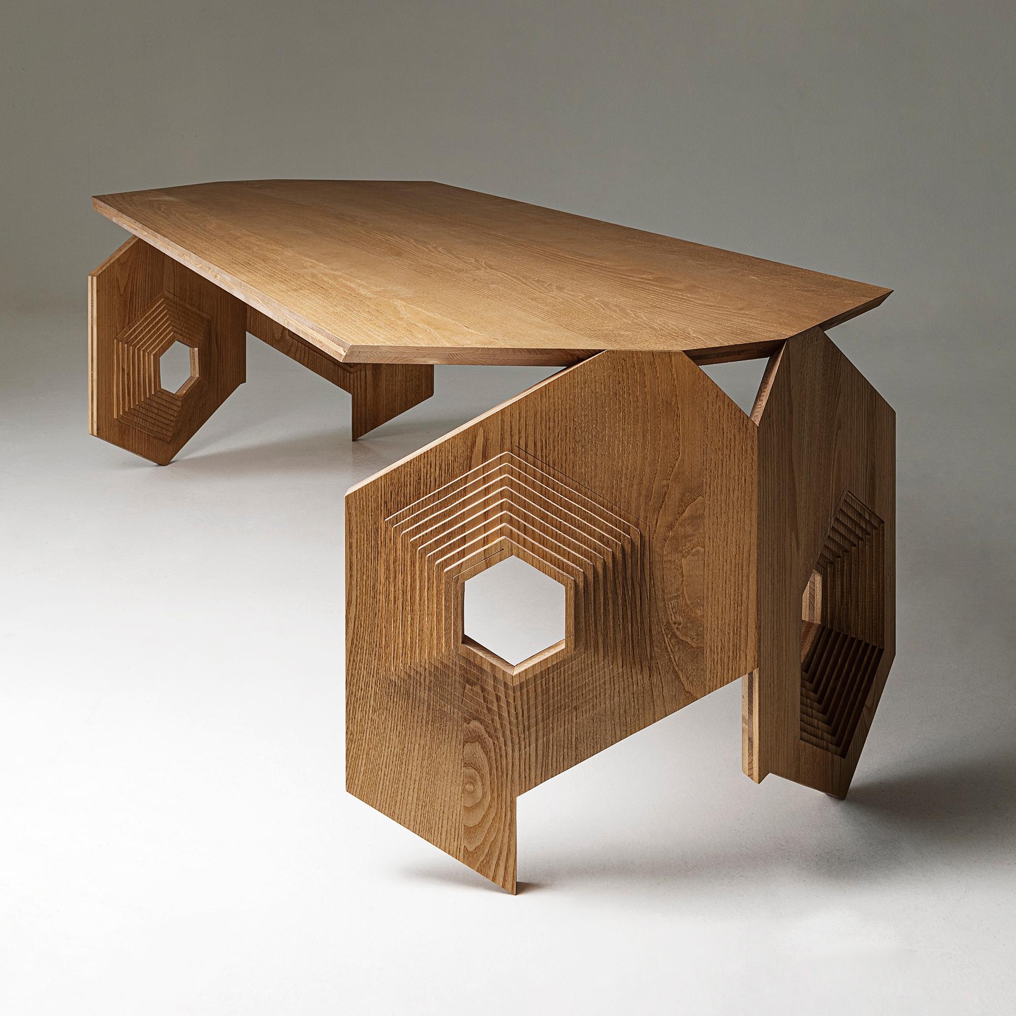 https://a.1stdibscdn.com/-cristoforo-modern-dining-table-for-sale-picture-3/f_43841/f_237506521620835366309/foro3_master.jpg